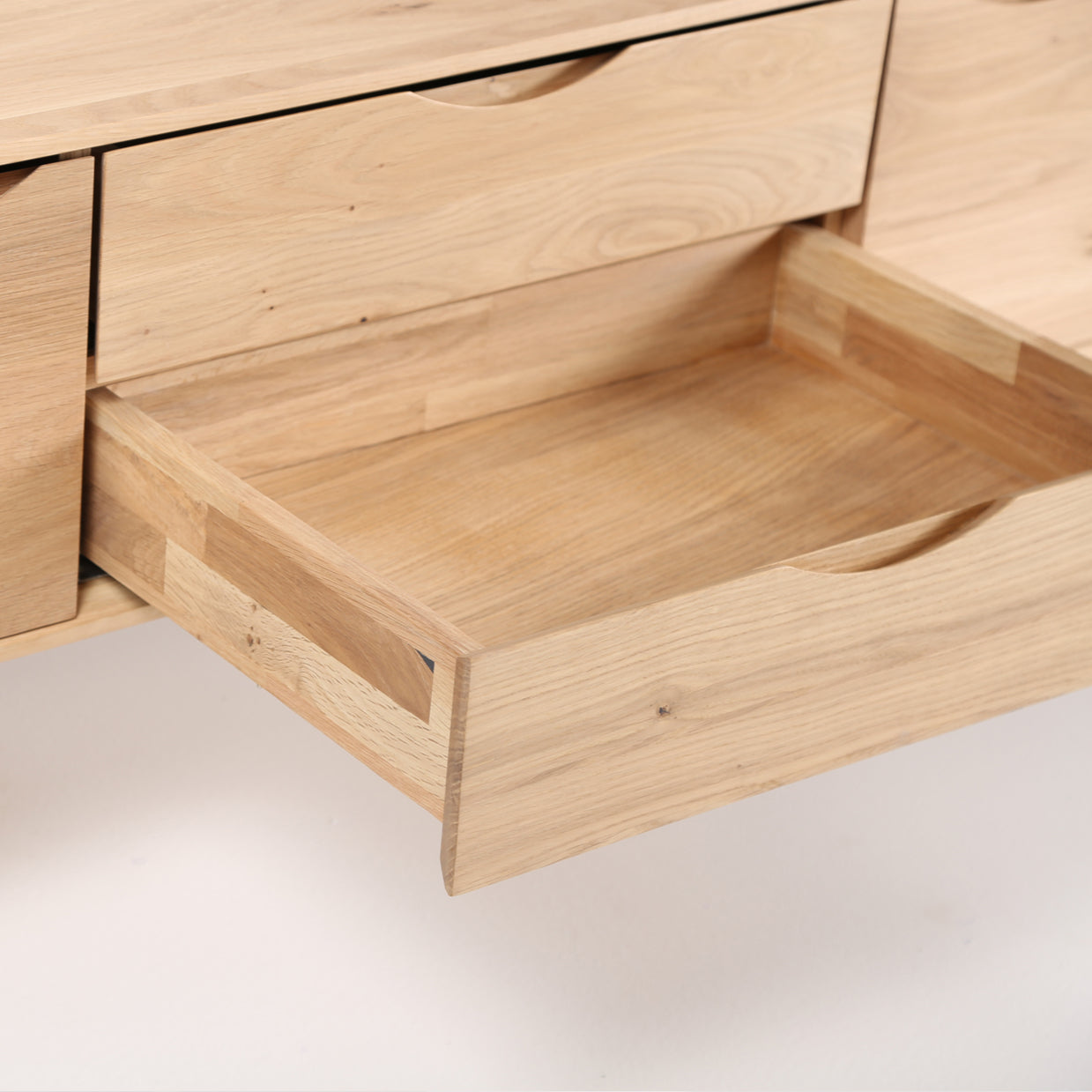 TV-Kommode Primo Bassa 160x41,5 cm, Material: Massivholz Eiche