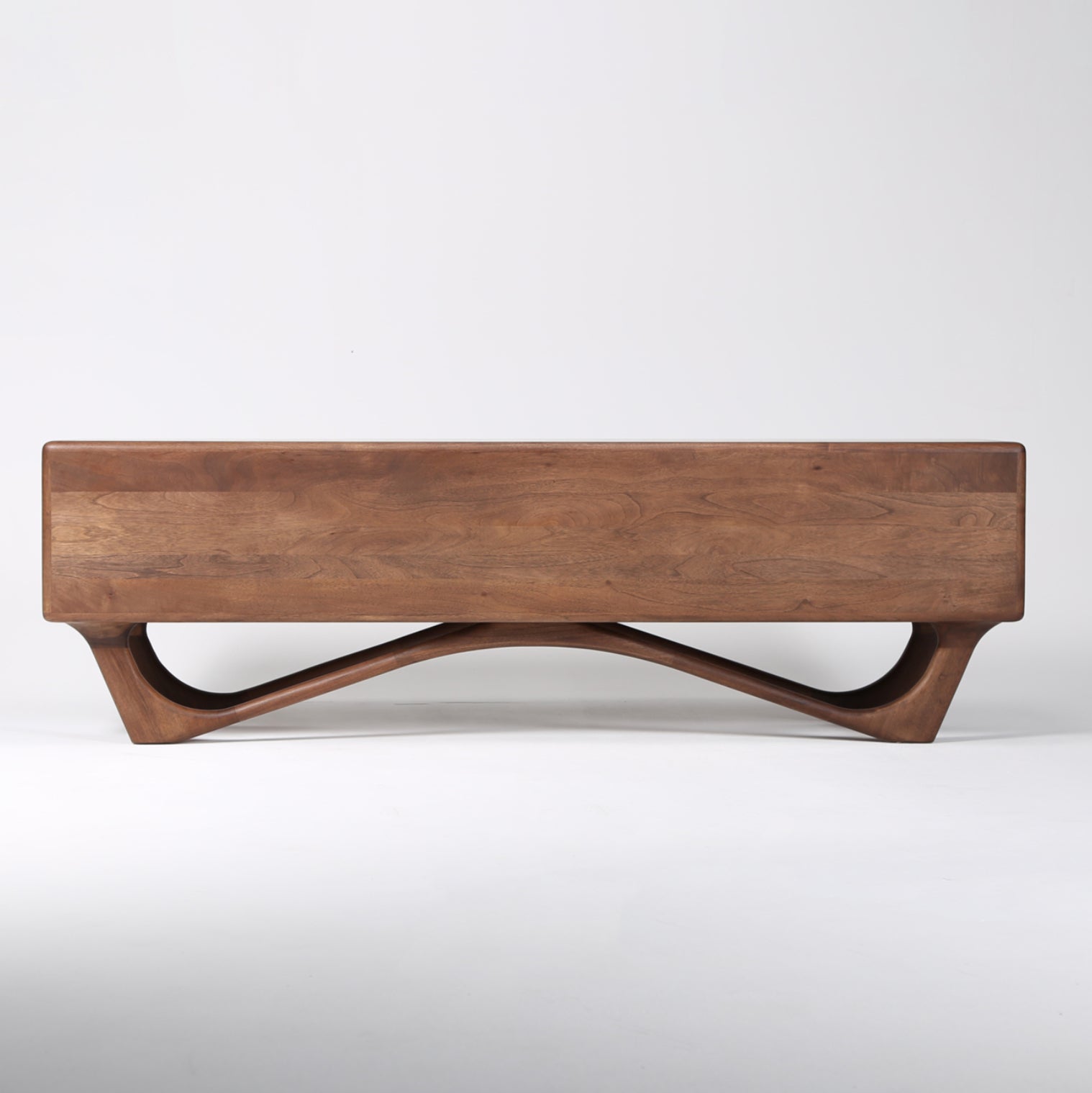 TV-Kommode Antoni 160x45 cm, Material: Massivholz Nussbaum