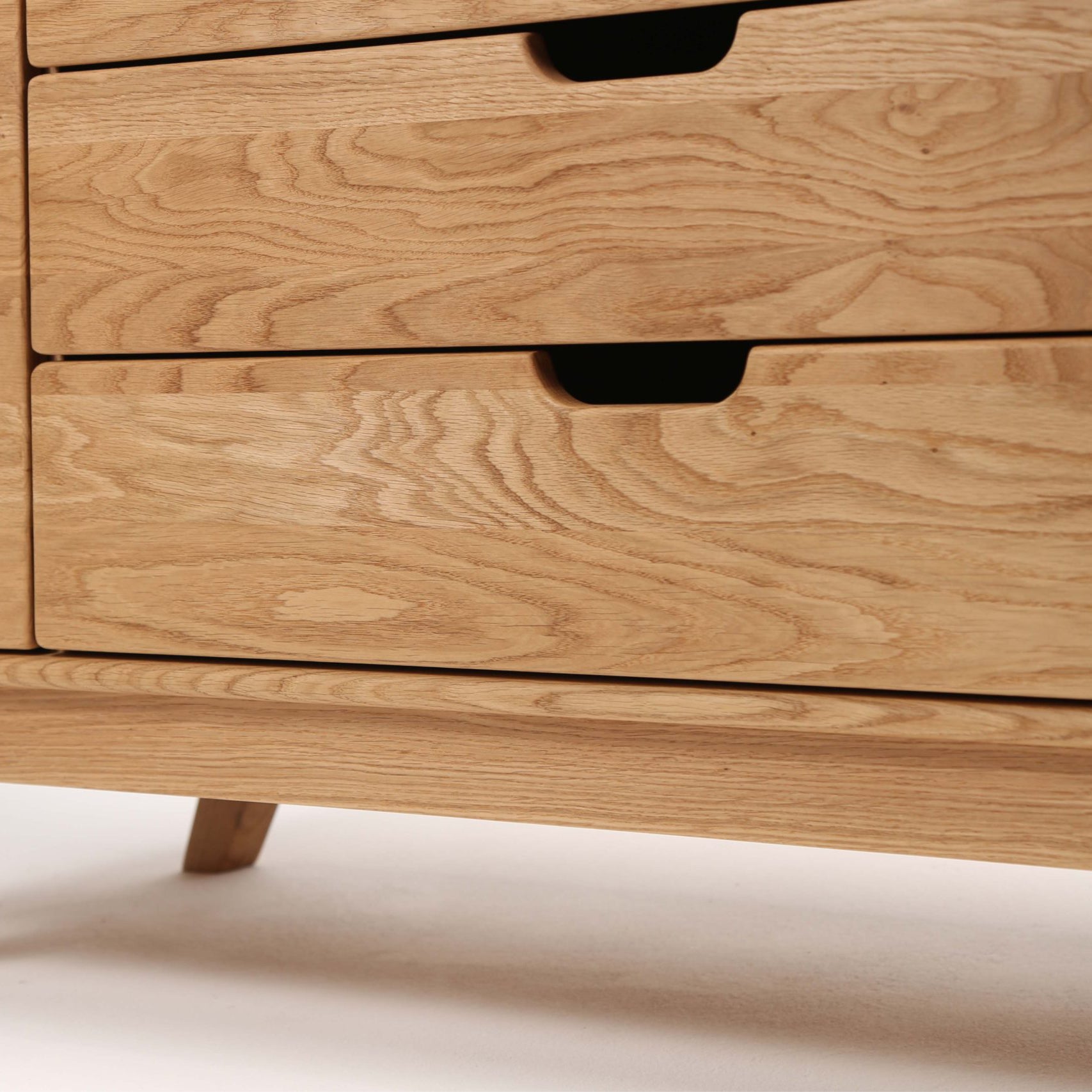 TV-Kommode Modena 180x45 cm, Material: Massivholz Eiche