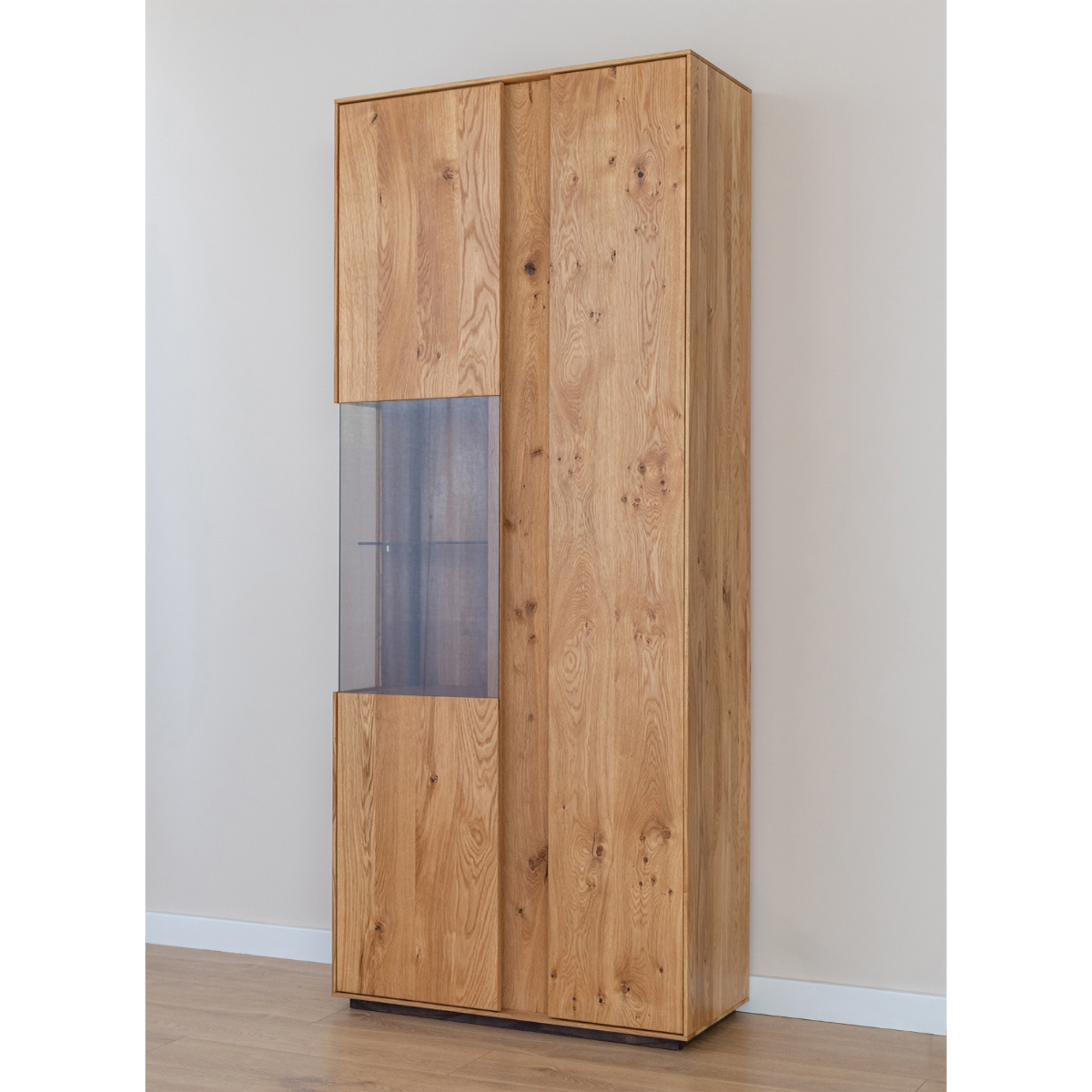 Vitrine Collodi 84,50x205cm, Material: Massivholz Eiche