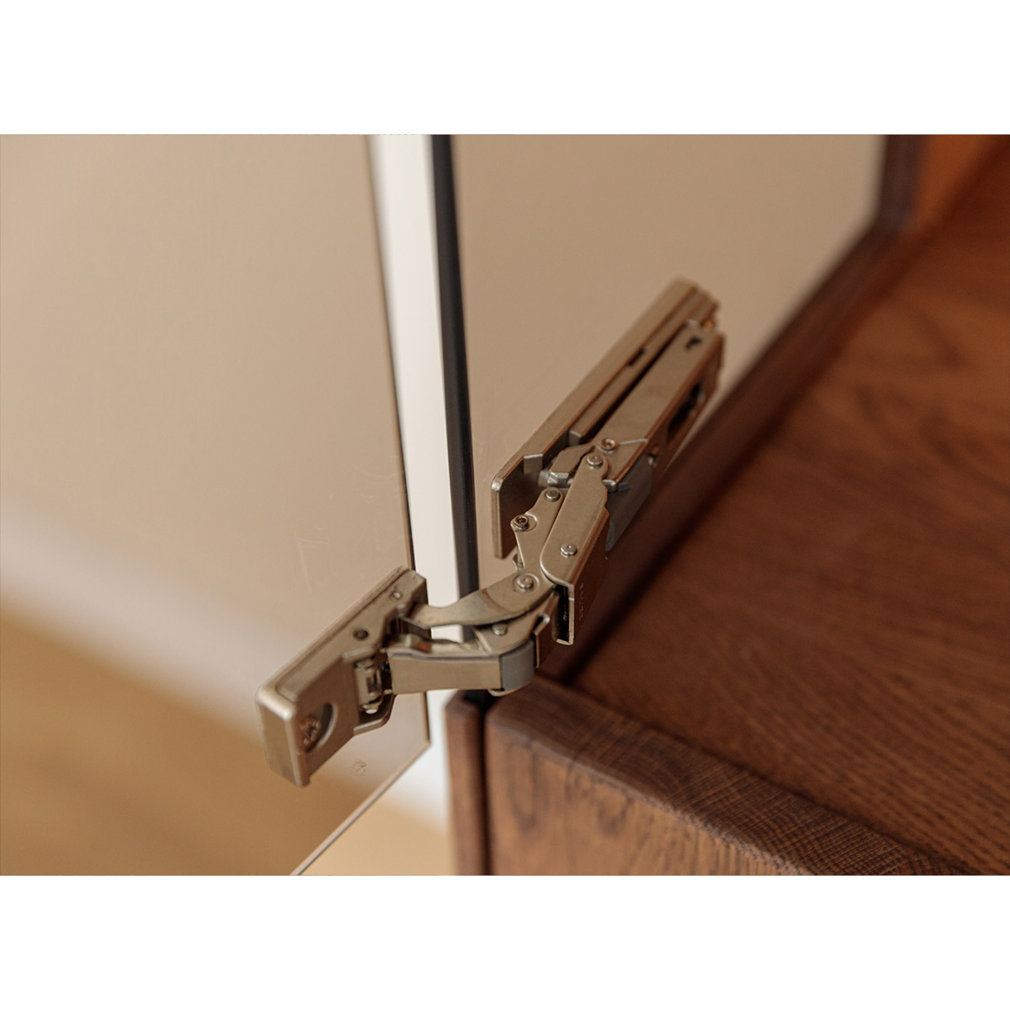 Vitrine Collodi 43x205cm, Material: Massivholz Eiche