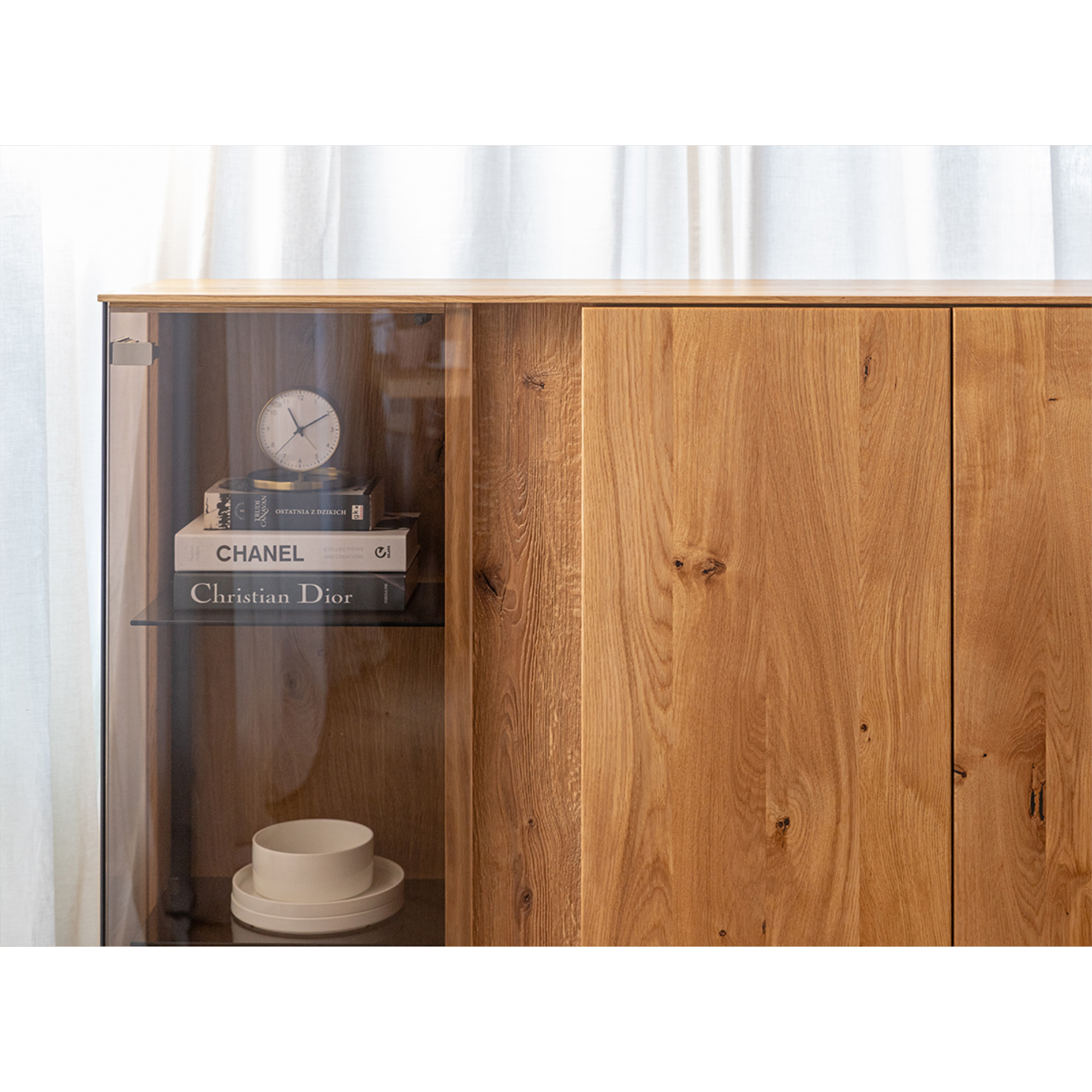 Vitrine Collodi 135x115cm, Material: Massivholz Eiche