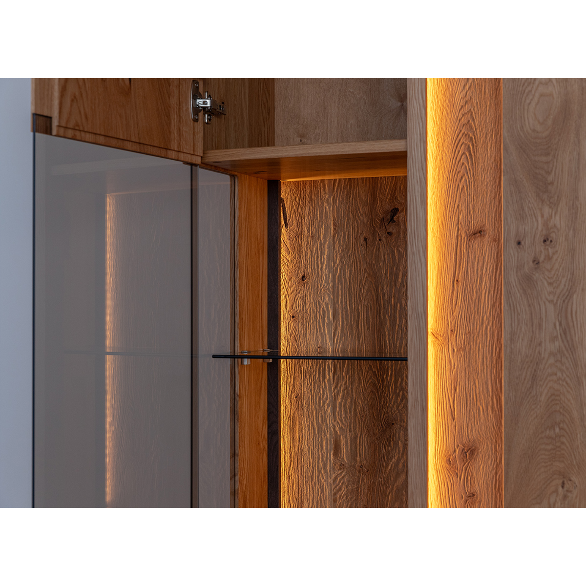 Vitrine Collodi 84,50x205cm, Material: Massivholz Eiche