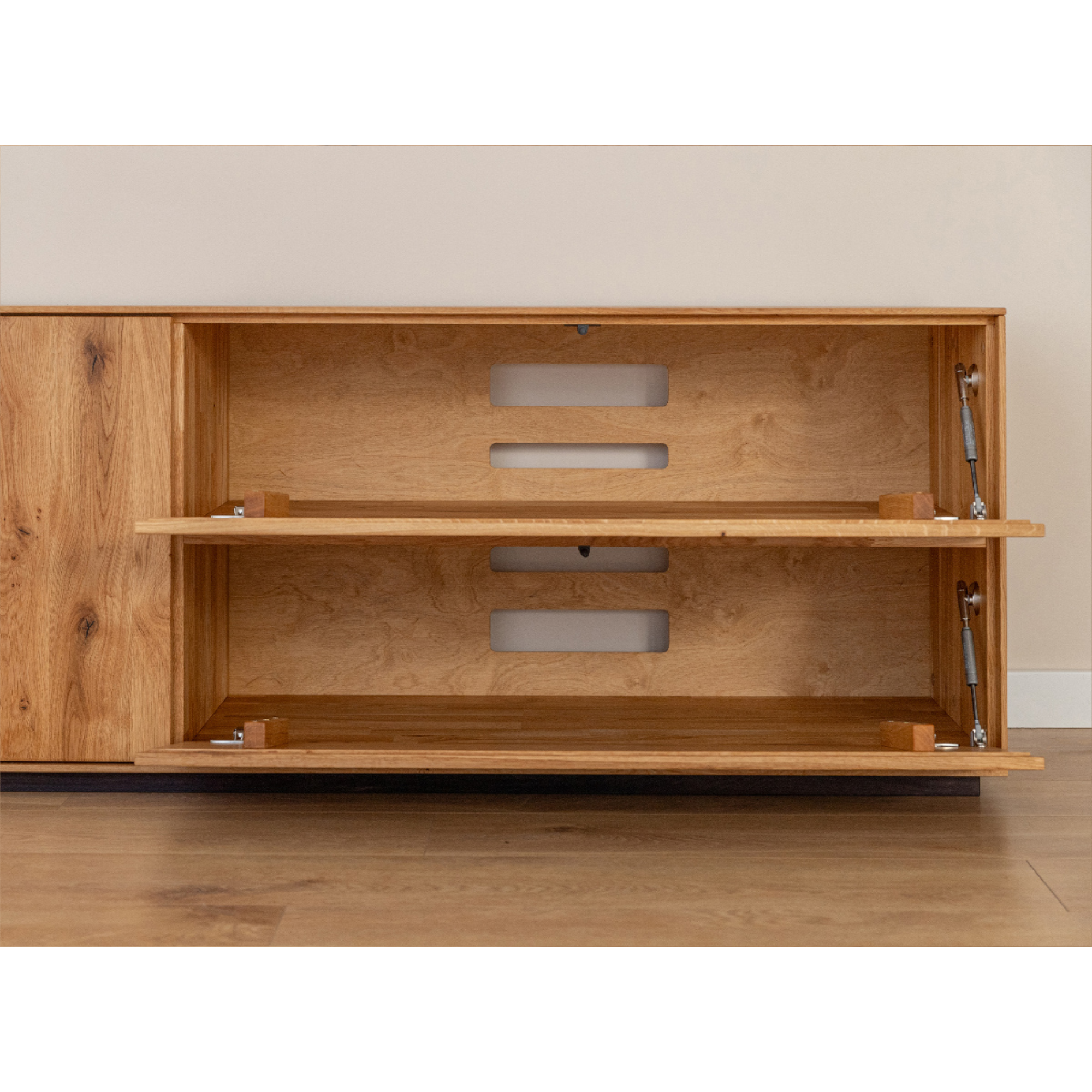 TV Kommode Collodi mit Glas, Material: Massivholz Eiche