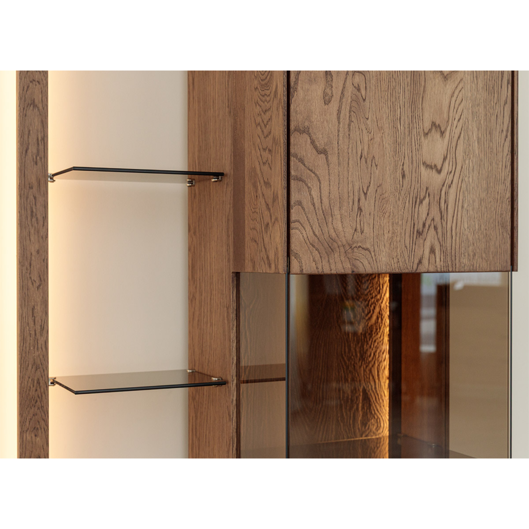 Vitrine Collodi 73x195cm, Material: Massivholz Eiche