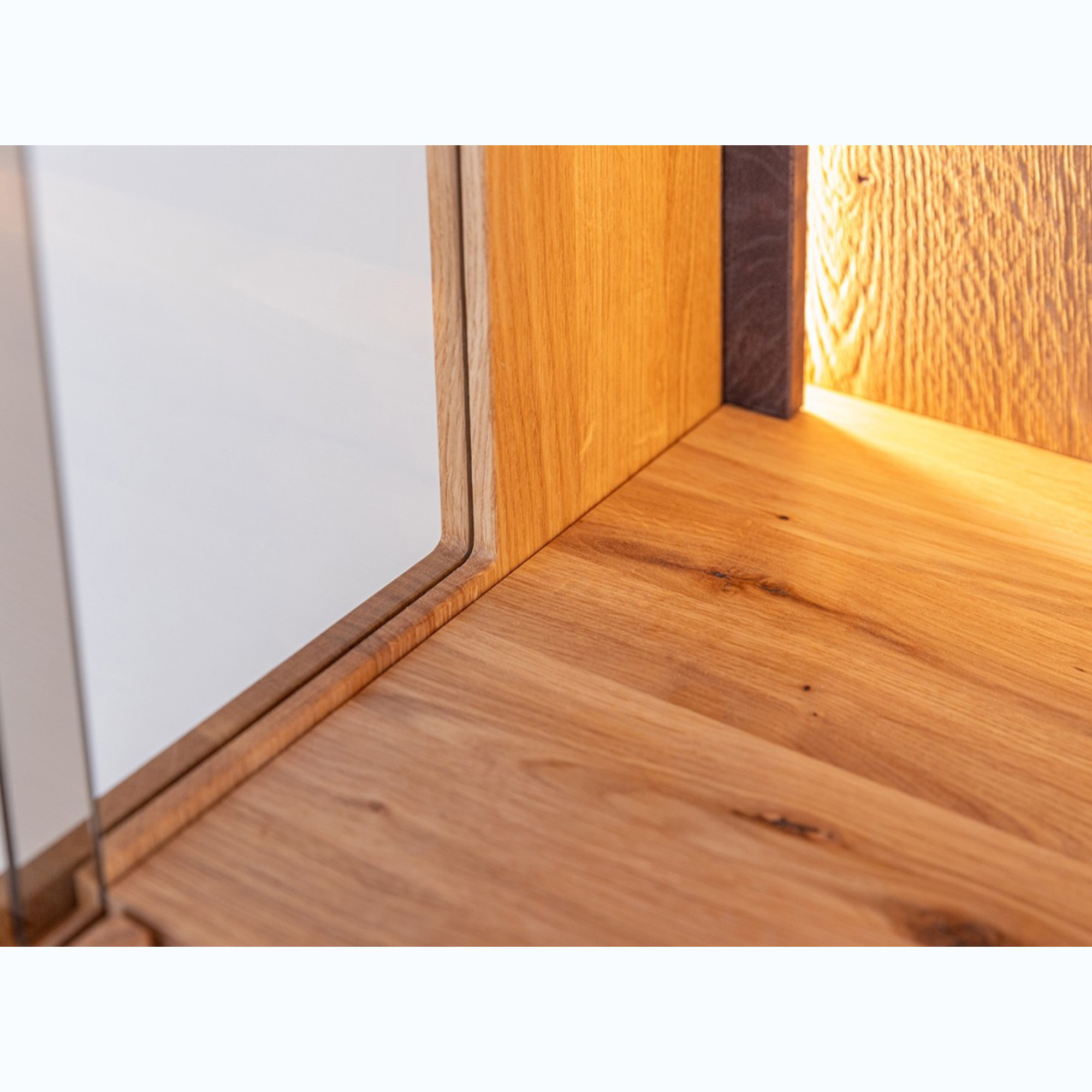 Vitrine Collodi 43x205cm, Material: Massivholz Eiche
