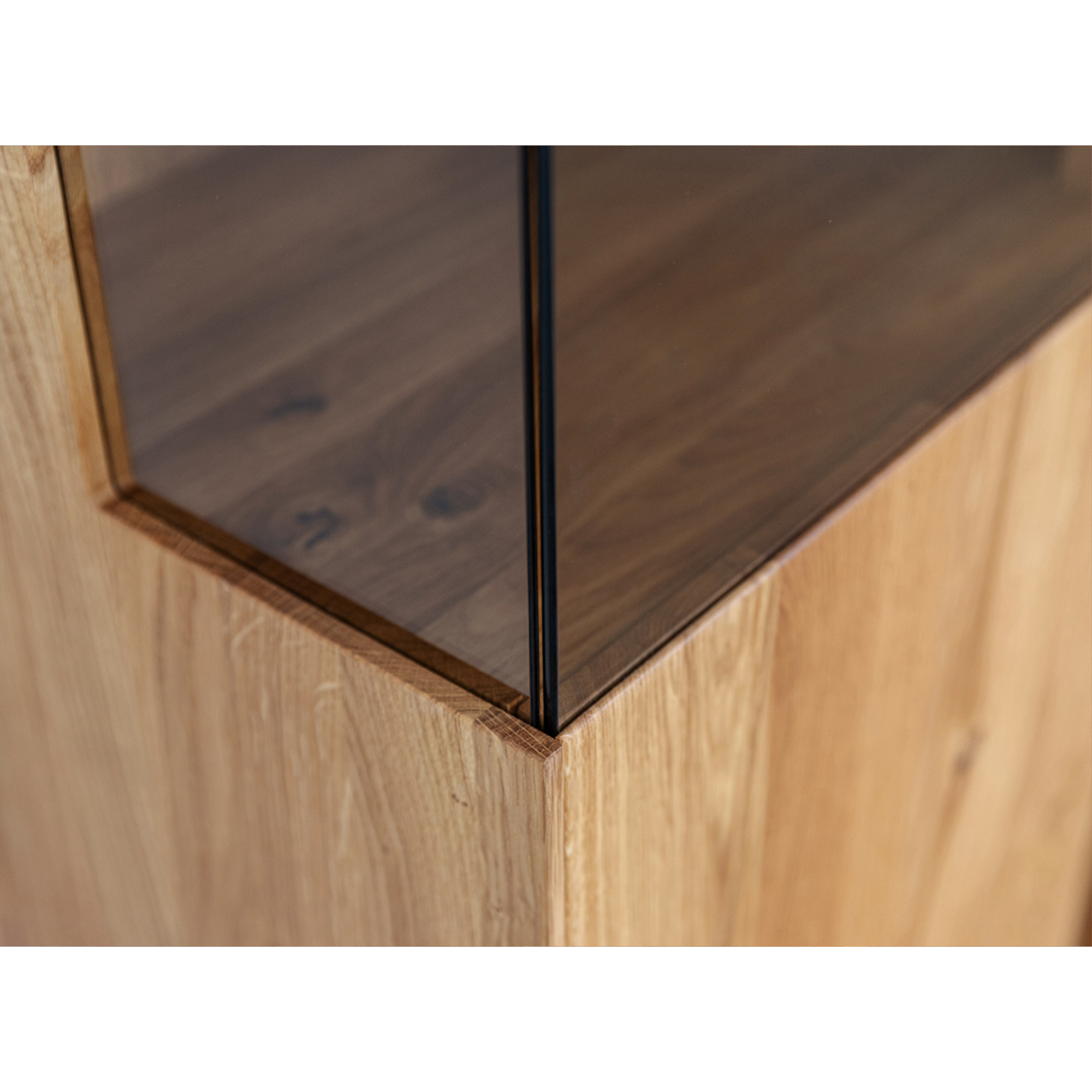 Vitrine Collodi 84,50x205cm, Material: Massivholz Eiche