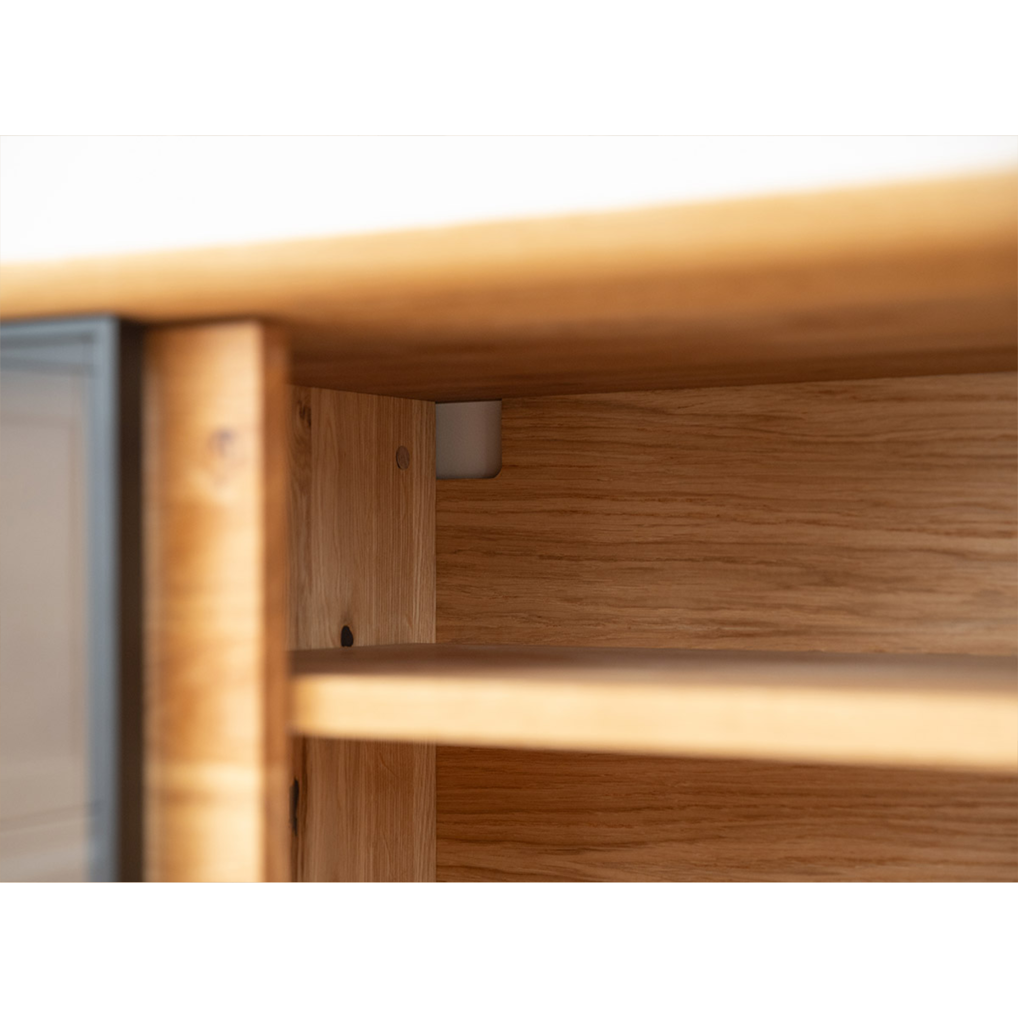 TV Kommode Modern Loft 200x50 cm mit Glas, Material: Massivholz Eiche