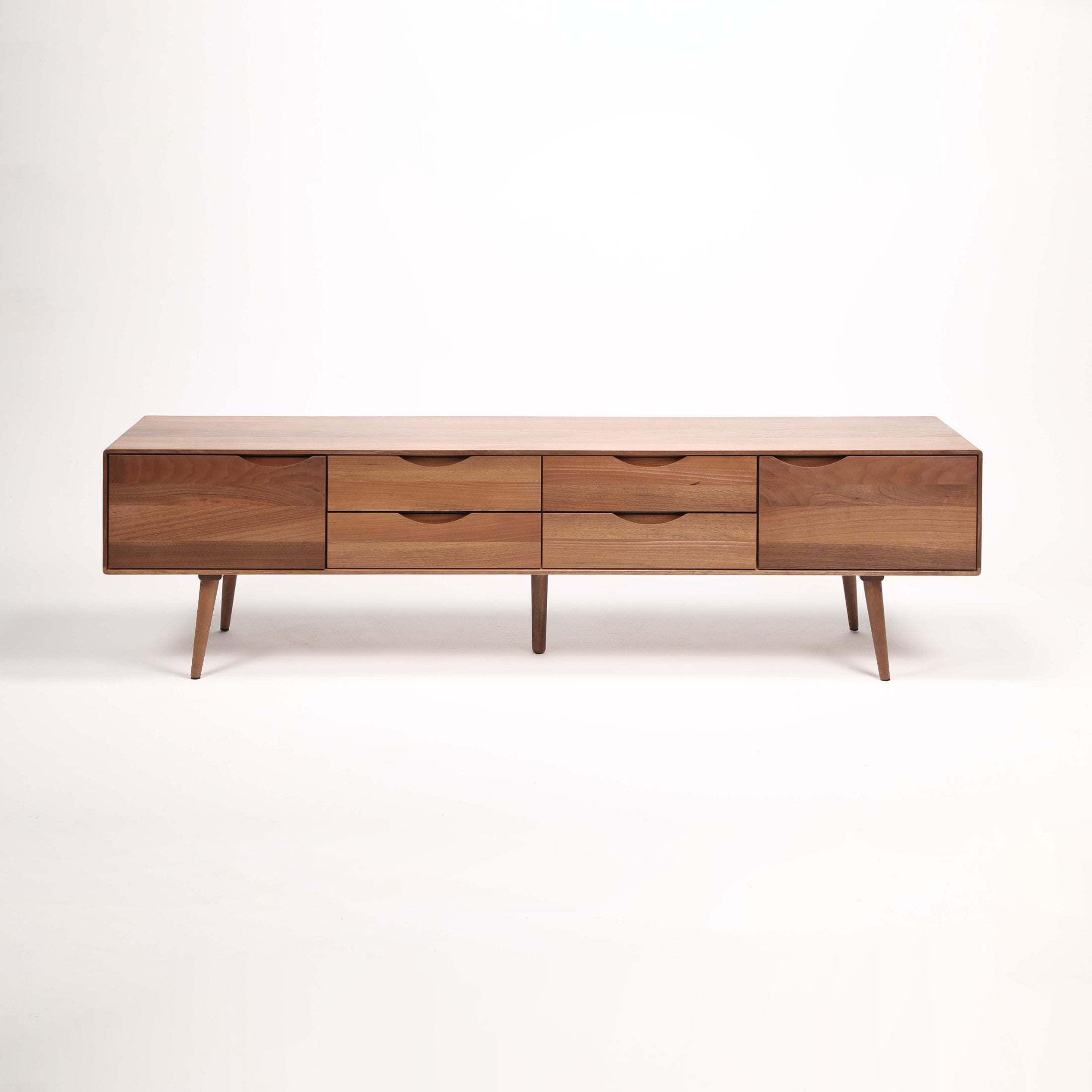 TV-Kommode Primo Bassa 160x41,5 cm, Material: Massivholz Nussbaum