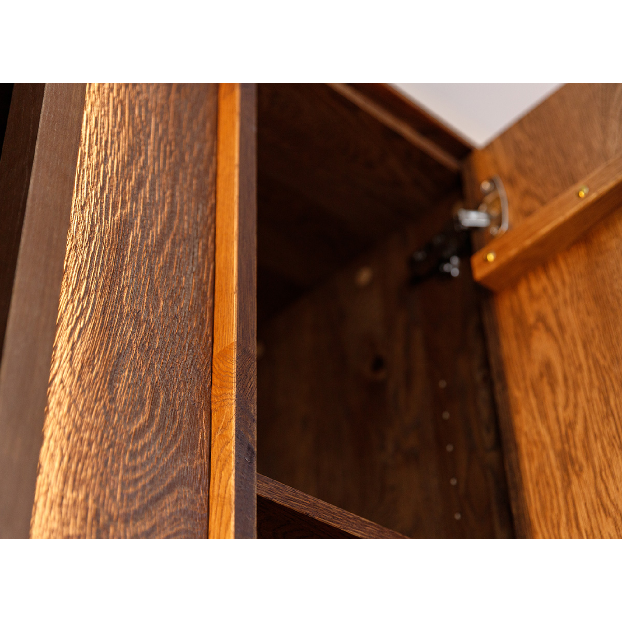 Vitrine Collodi 85x140cm, Material: Massivholz Eiche