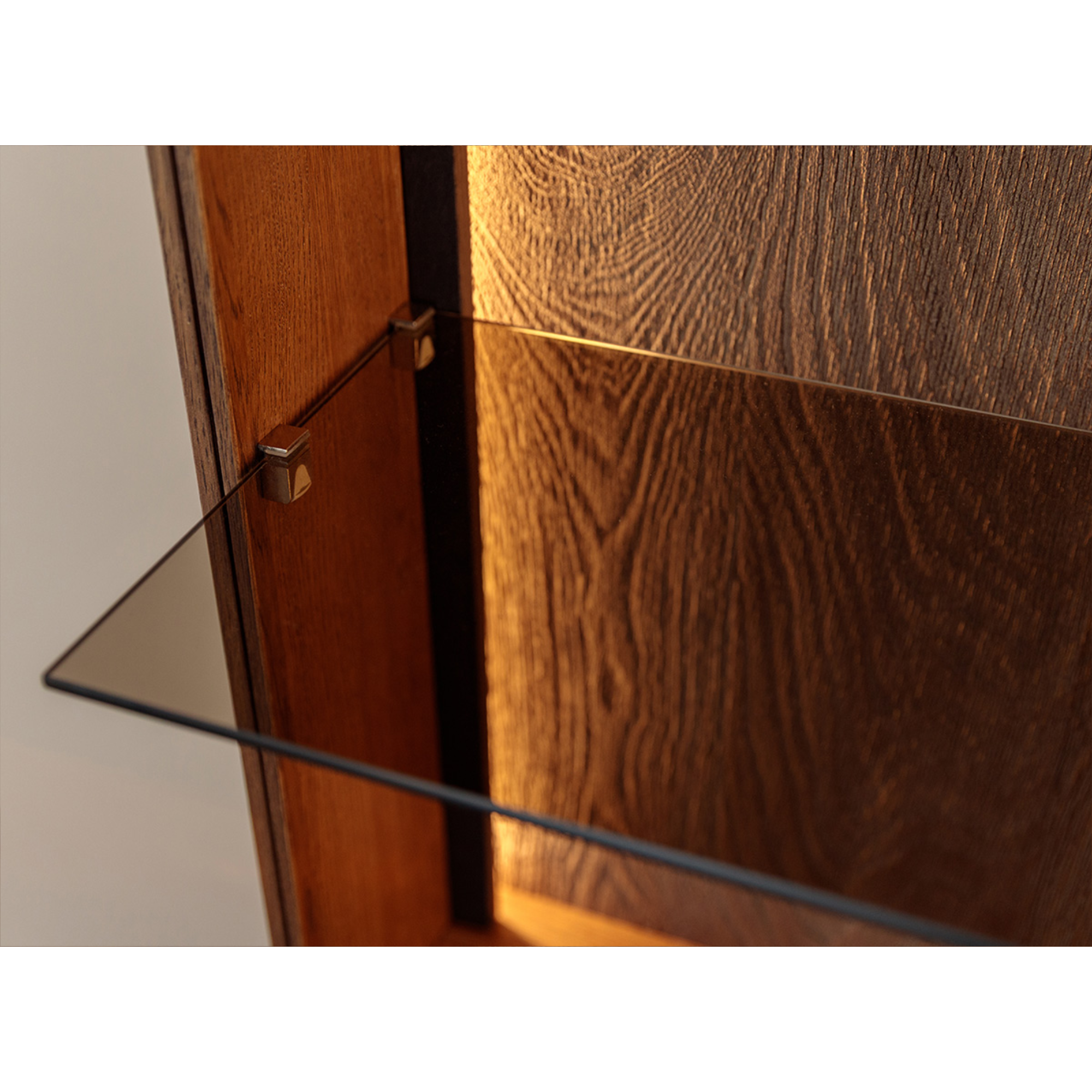 Vitrine Collodi 84,50x205cm, Material: Massivholz Eiche