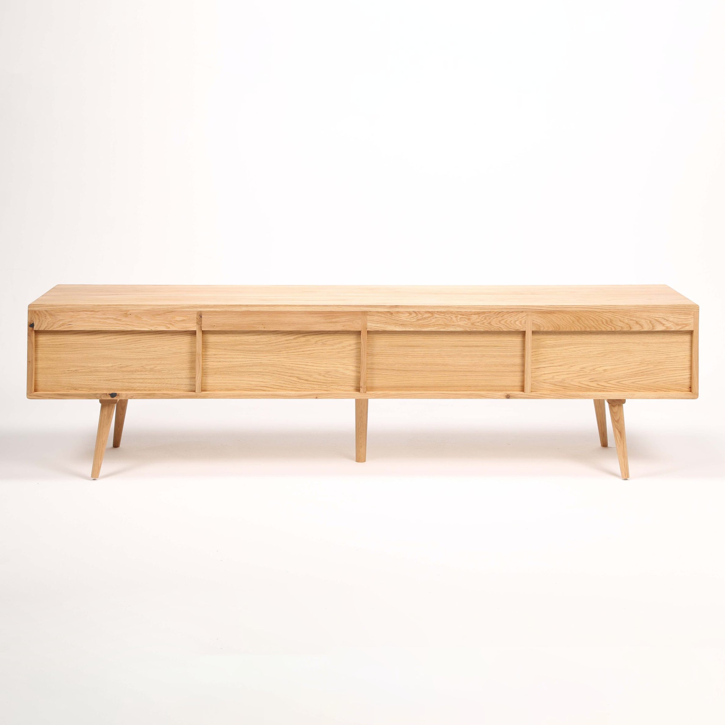 TV-Kommode Primo Bassa 160x41,5 cm, Material: Massivholz Eiche
