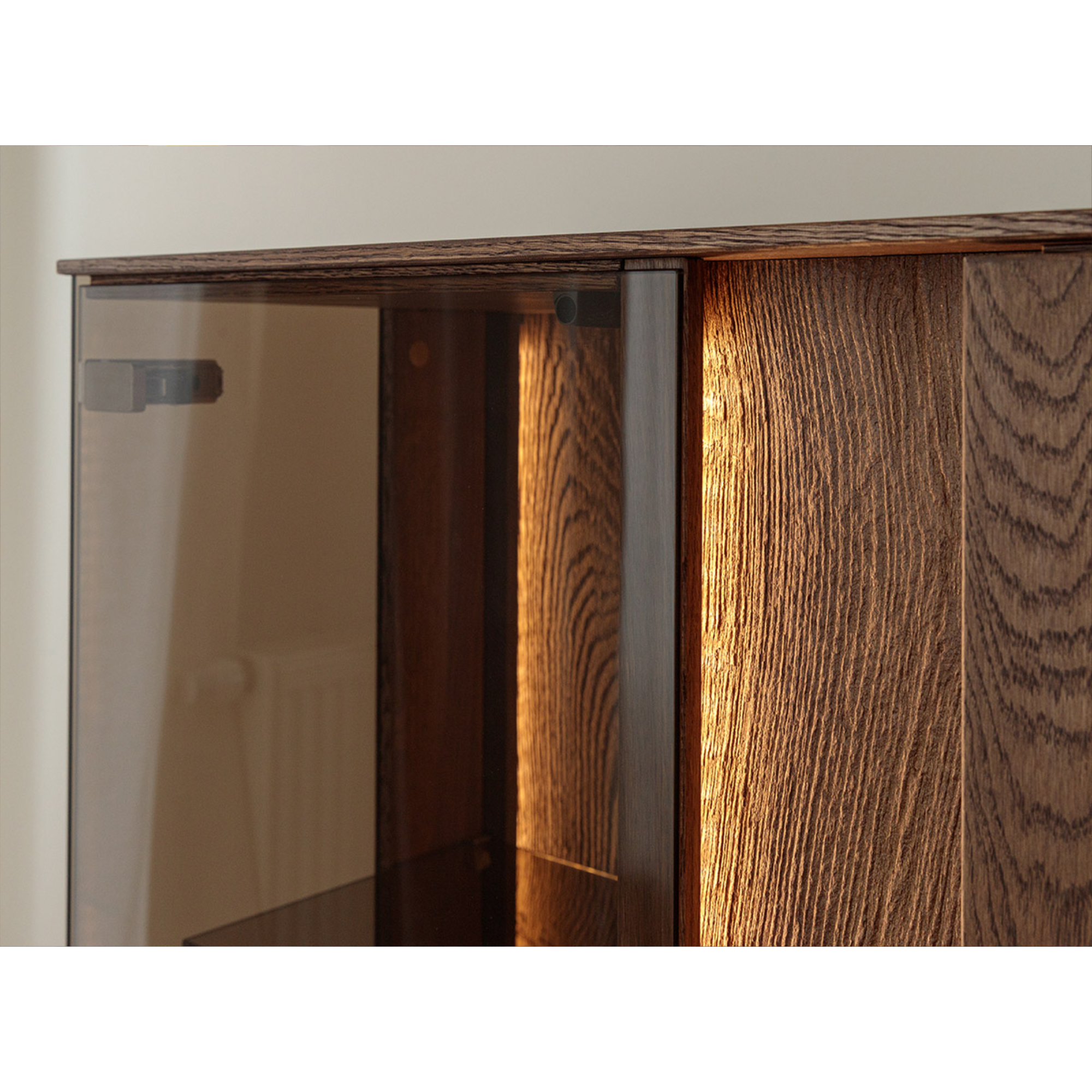 TV Kommode Collodi mit Glas, Material: Massivholz Eiche