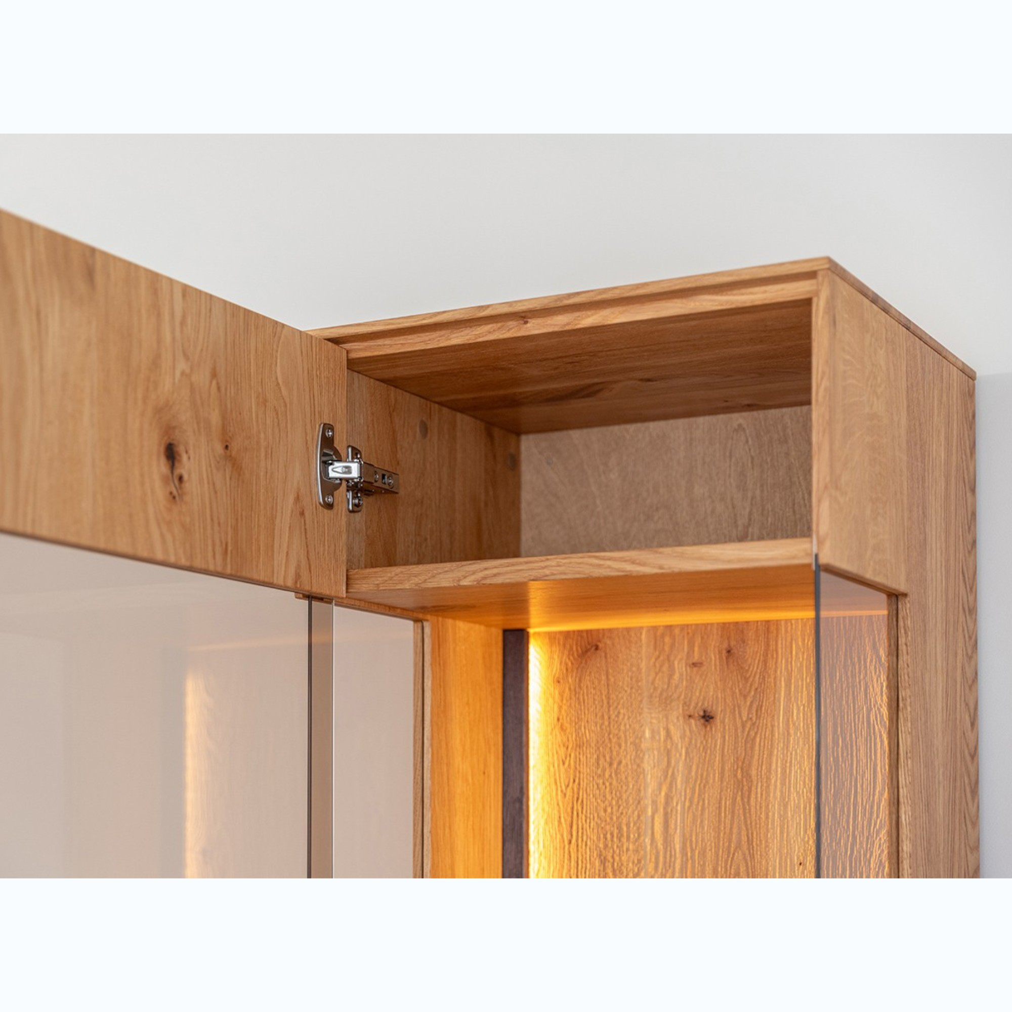 Vitrine Collodi 43x205cm, Material: Massivholz Eiche