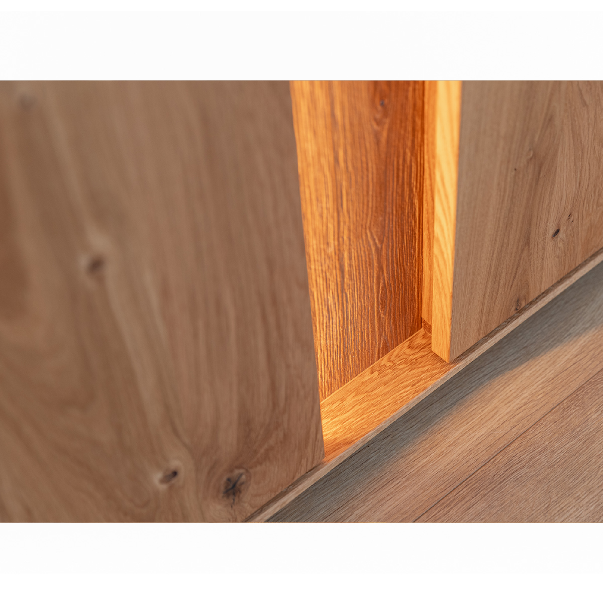 TV Kommode Collodi, Material: Massivholz Eiche