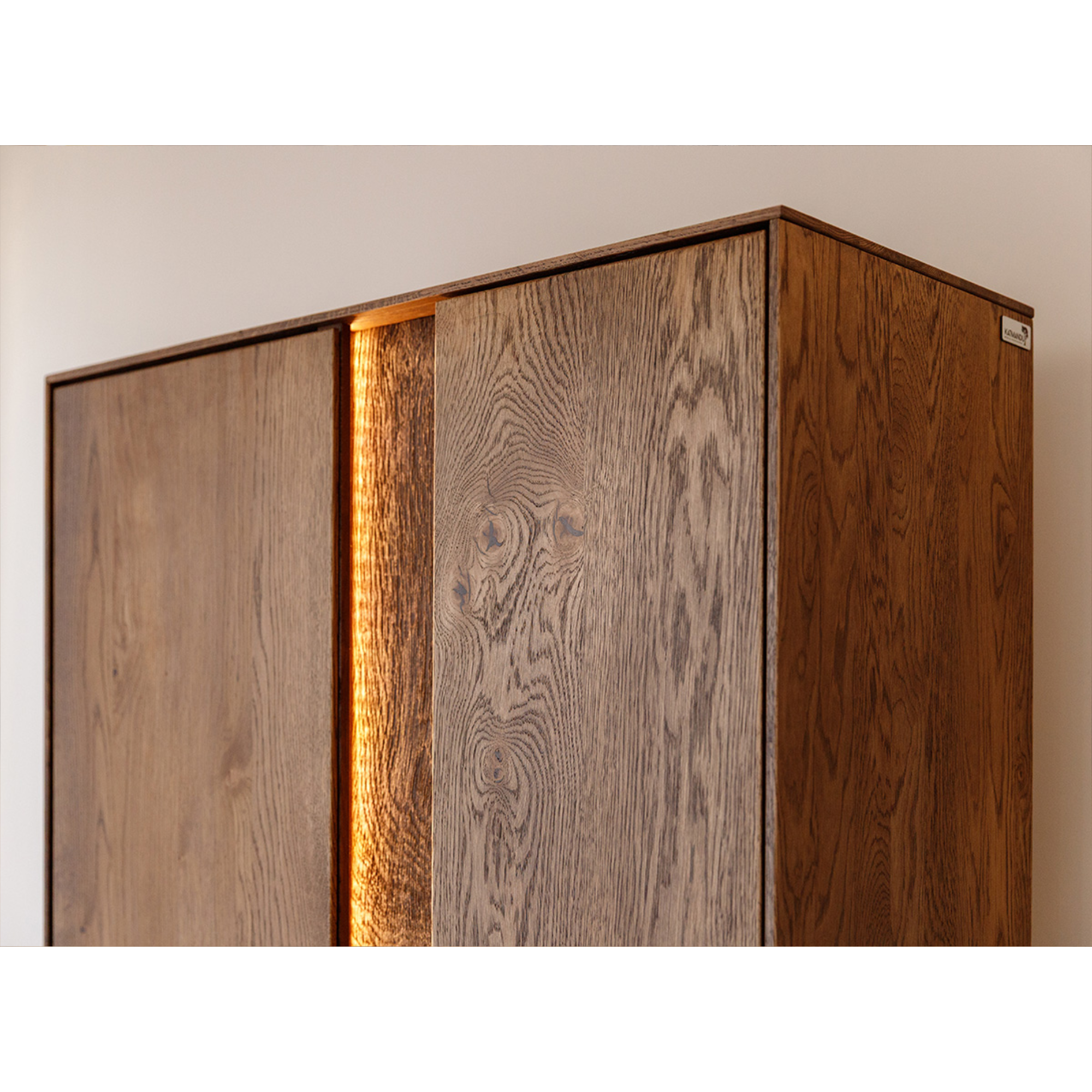Vitrine Collodi 84,50x205cm, Material: Massivholz Eiche