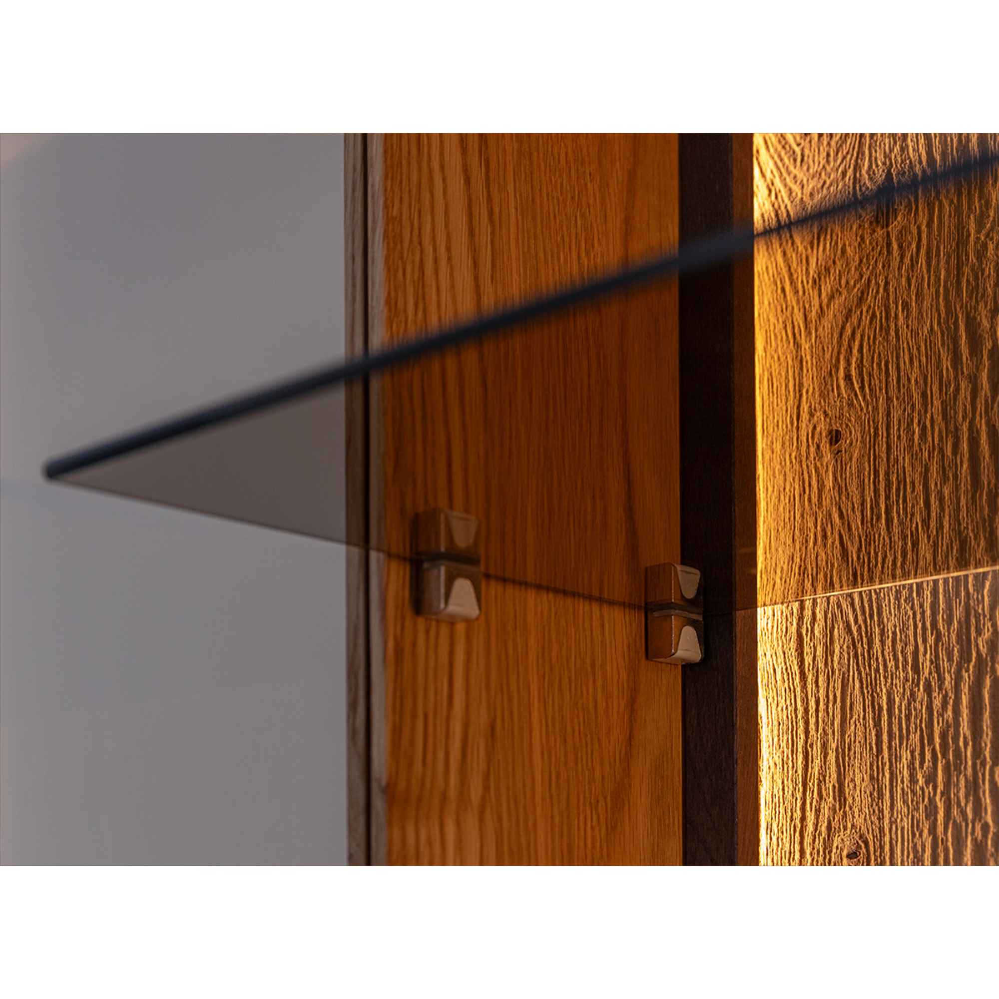 Vitrine Collodi 84,50x205cm, Material: Massivholz Eiche