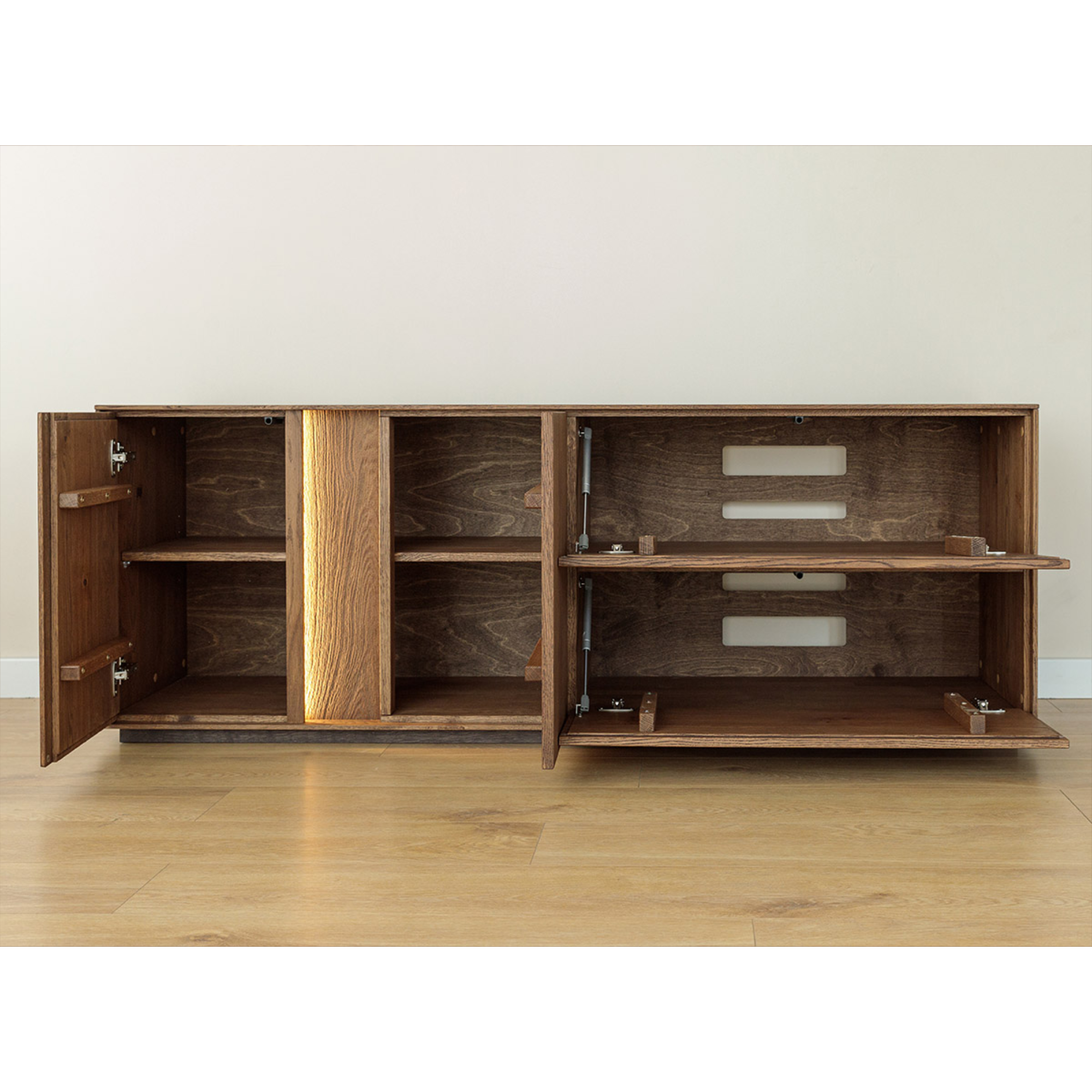 TV Kommode Collodi, Material: Massivholz Eiche
