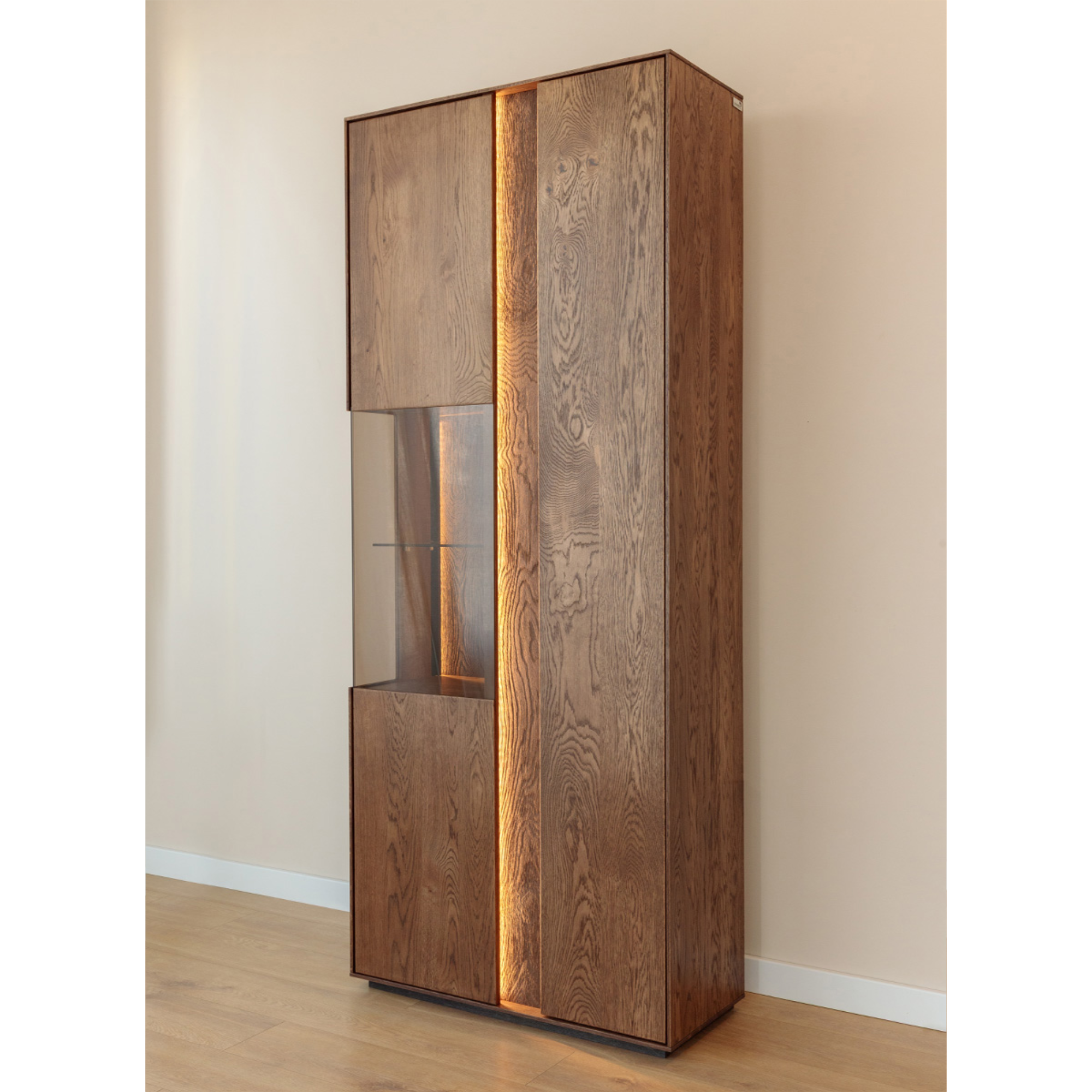 Vitrine Collodi 84,50x205cm, Material: Massivholz Eiche