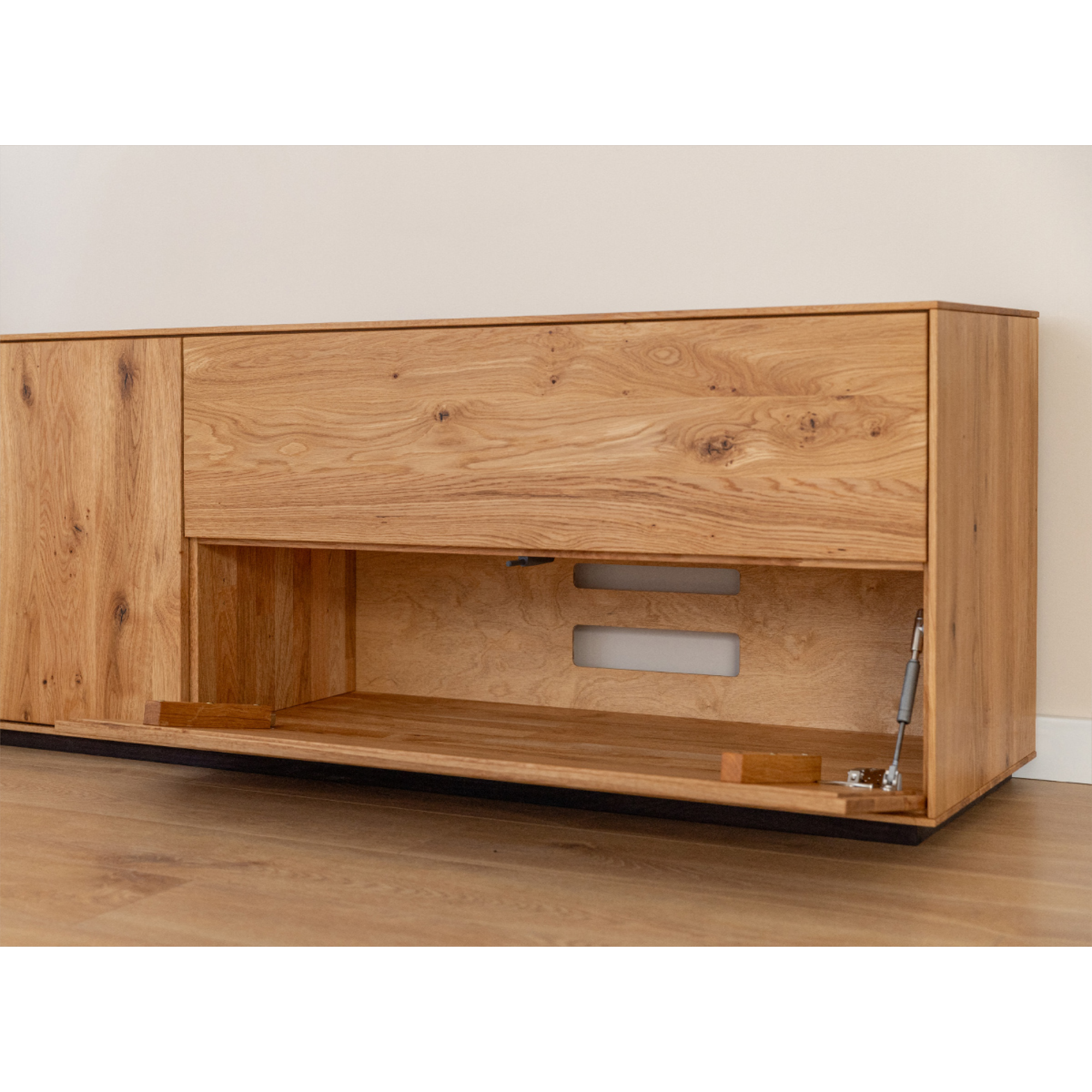 TV Kommode Collodi, Material: Massivholz Eiche