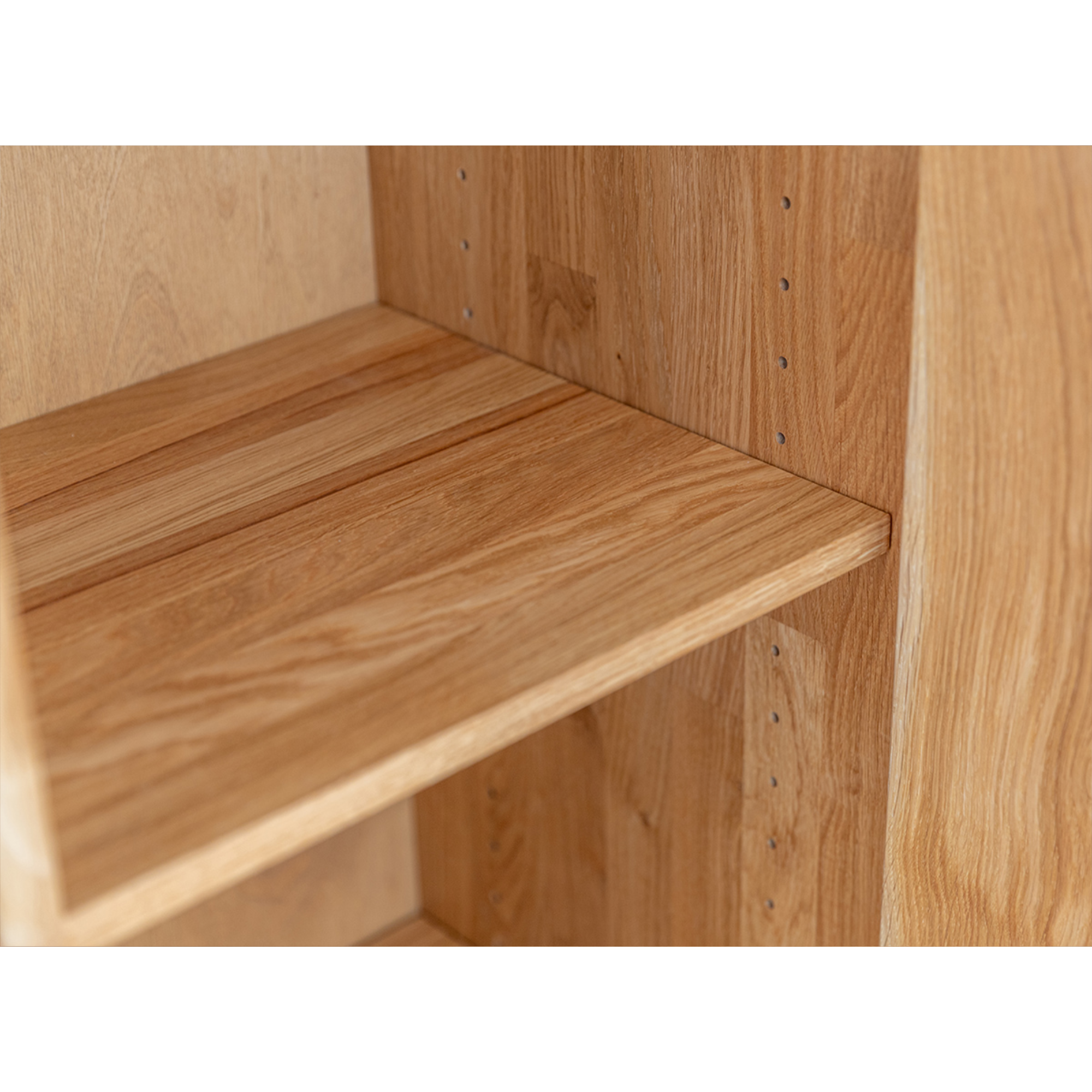 Vitrine Collodi 135x115cm, Material: Massivholz Eiche