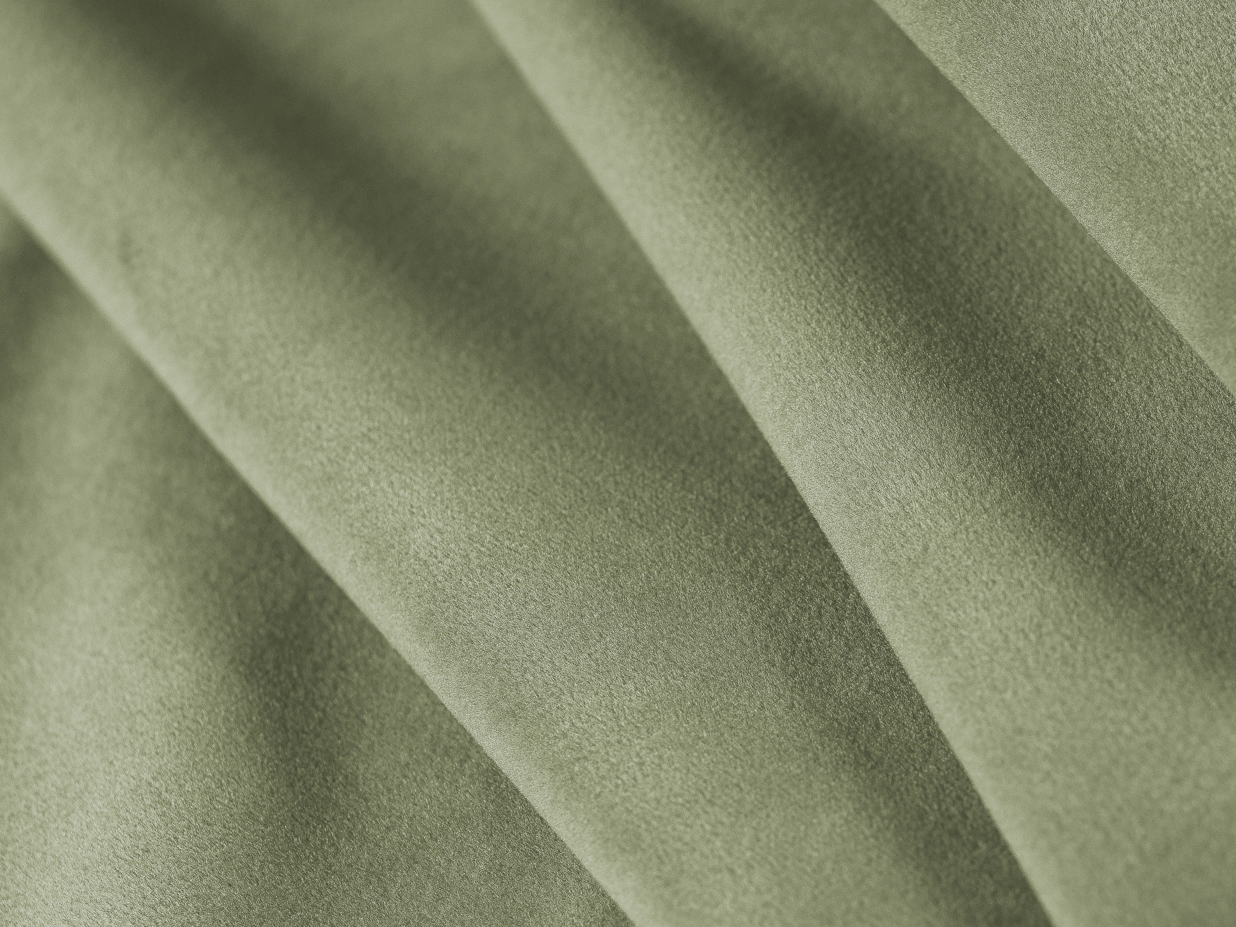Bett Aveline, Material: Samt