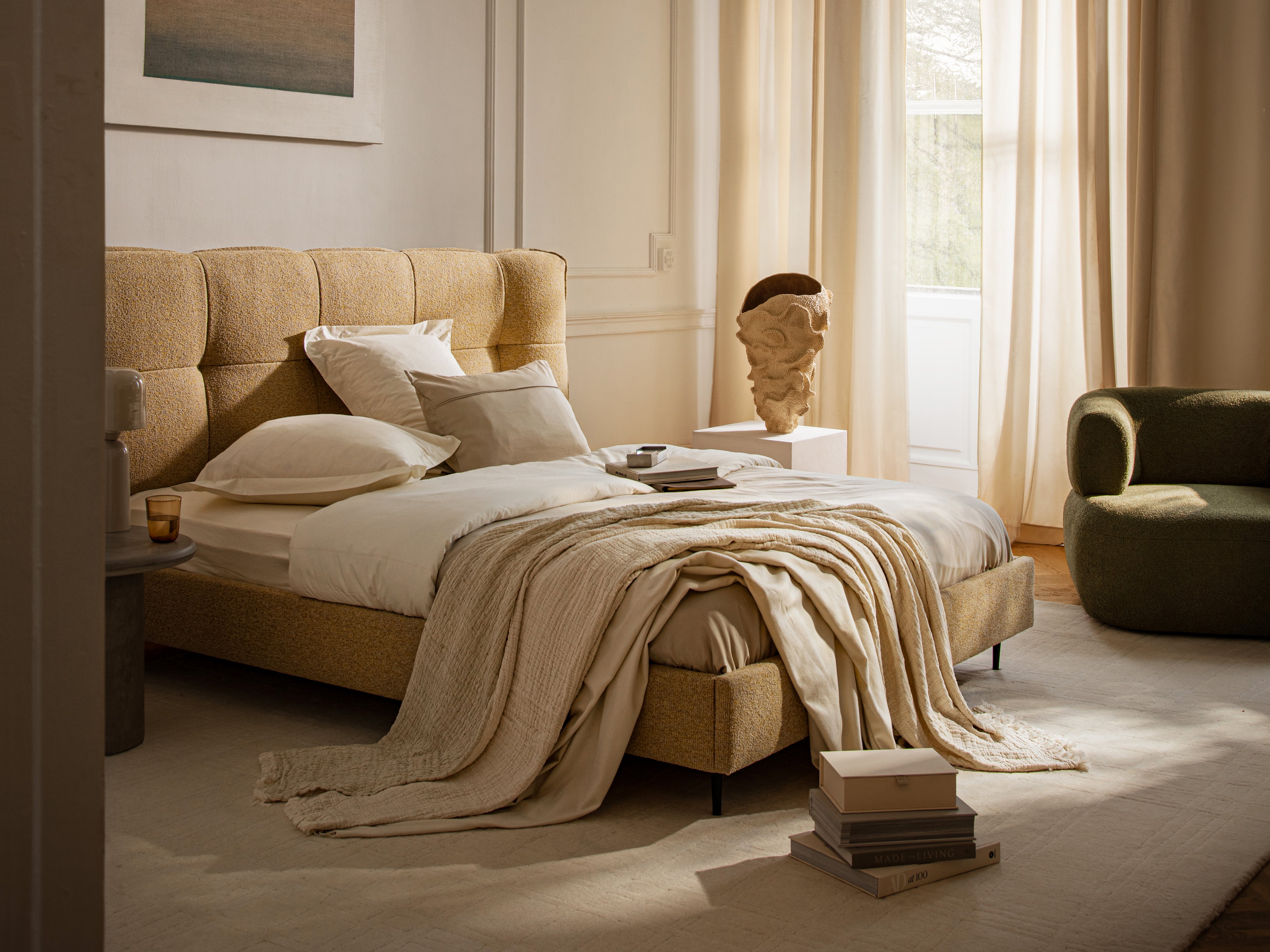 Bett Eric, Material: Samt