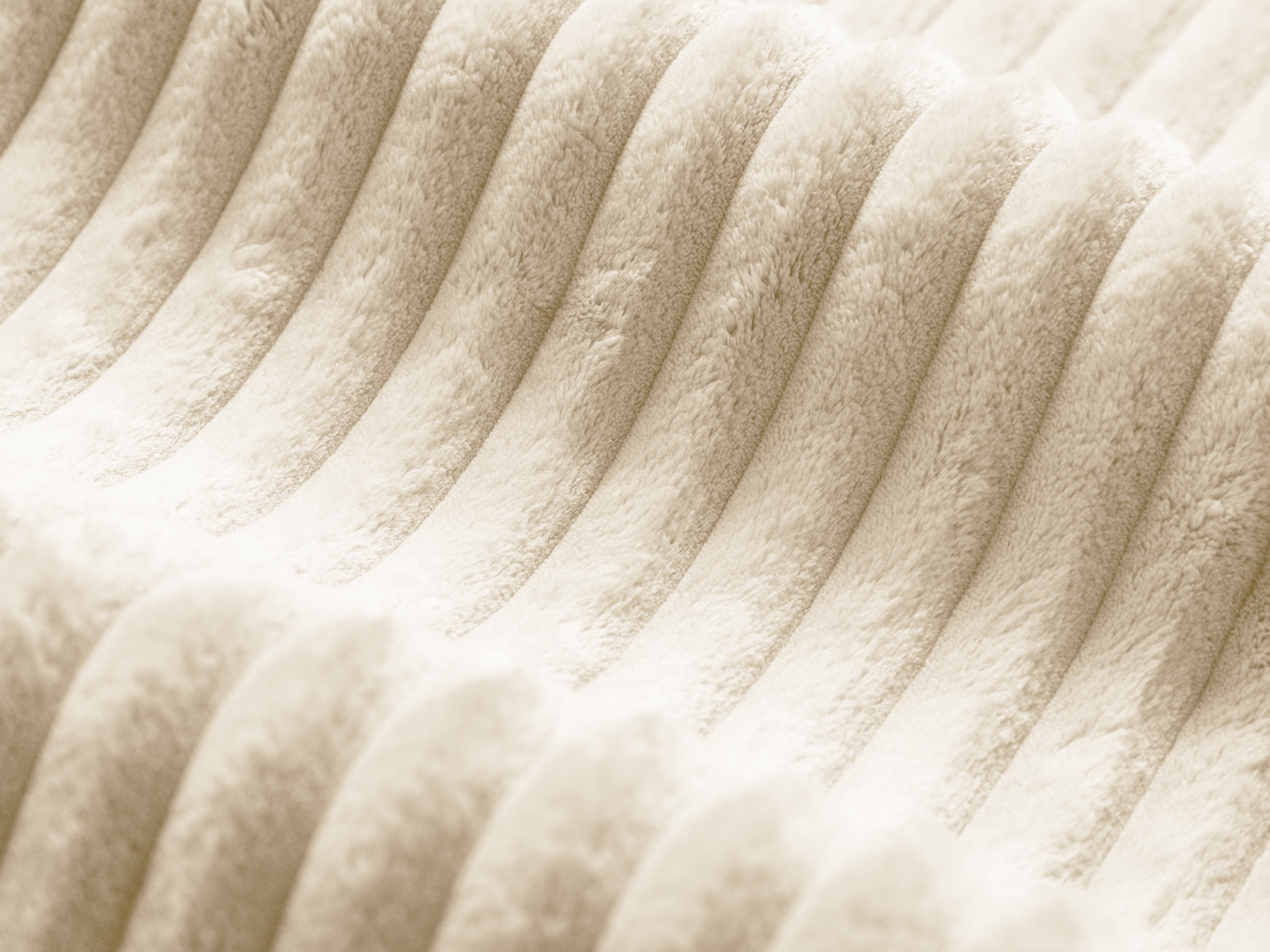 Bett Martina, Material: Rippenstoff