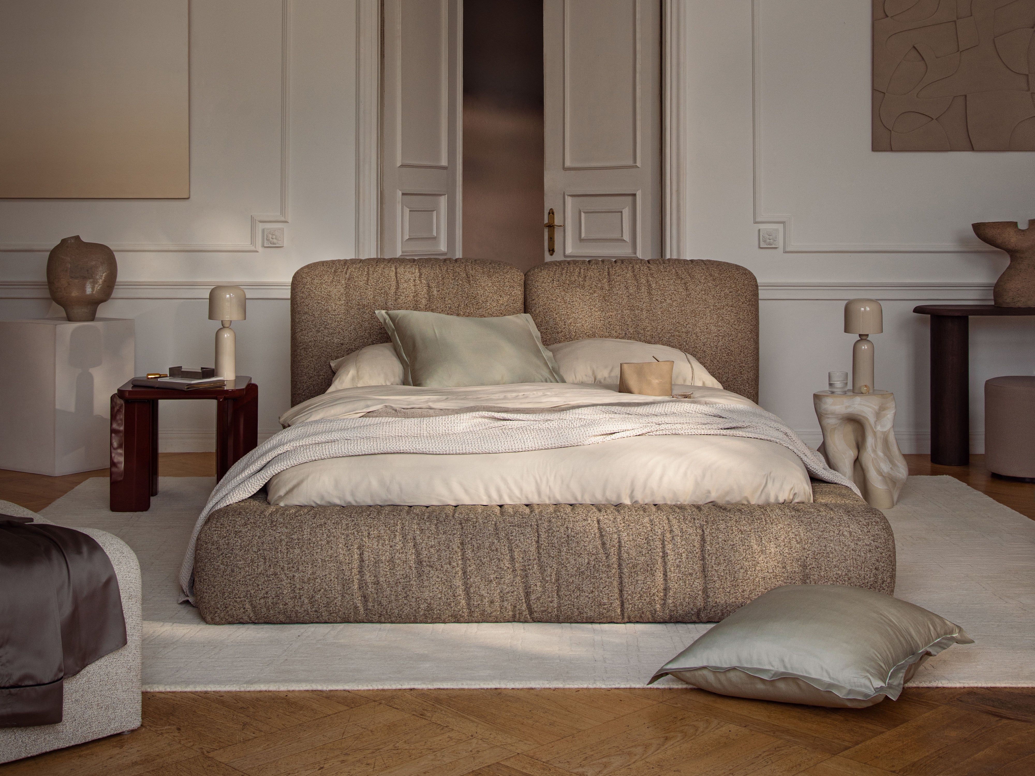 Bett Martina, Material: Bouclé