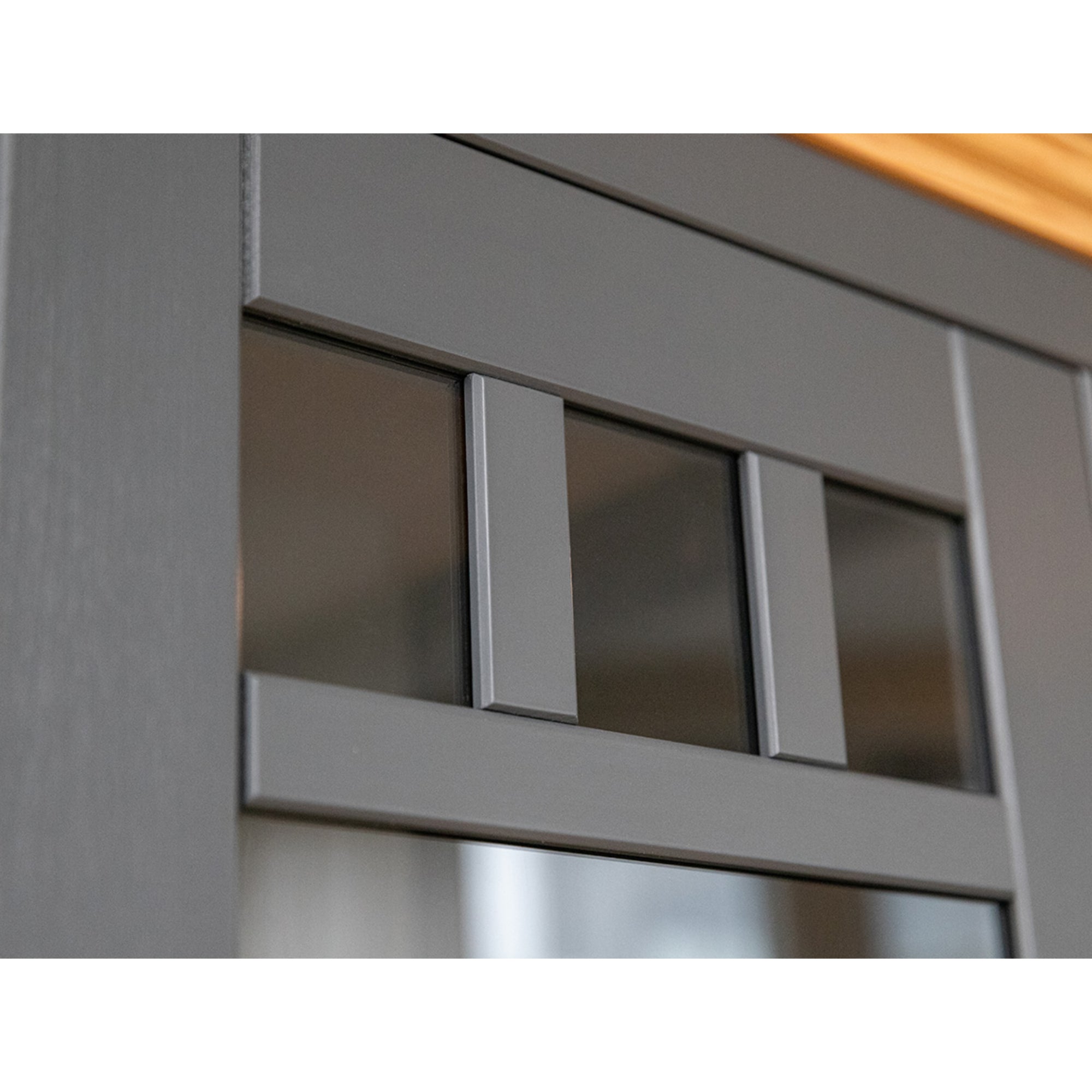 Vitrine Belluno 44,2x190 cm, Material: Massives Kiefernholz