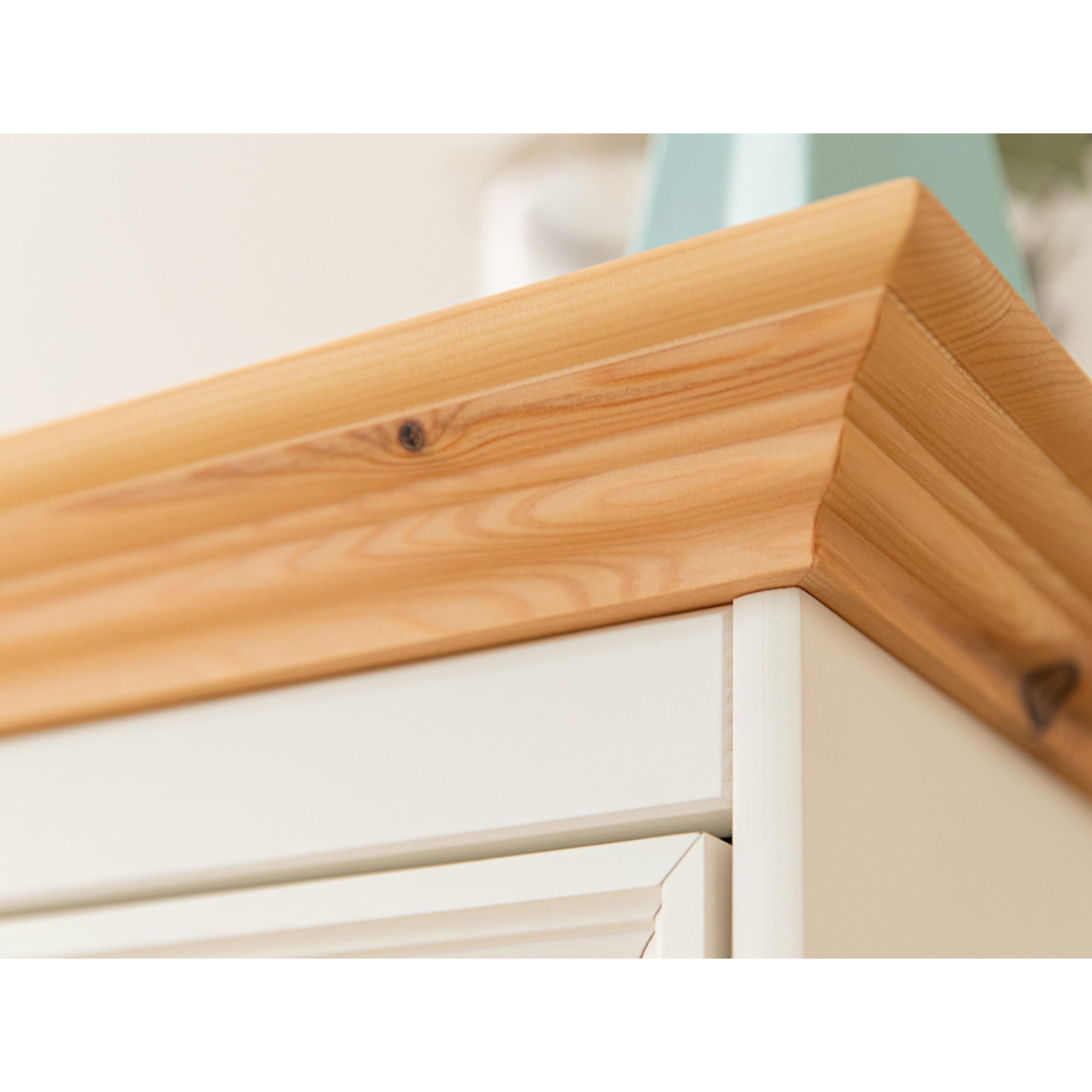 Nachttisch Belluno, Material: Massives Kiefernholz