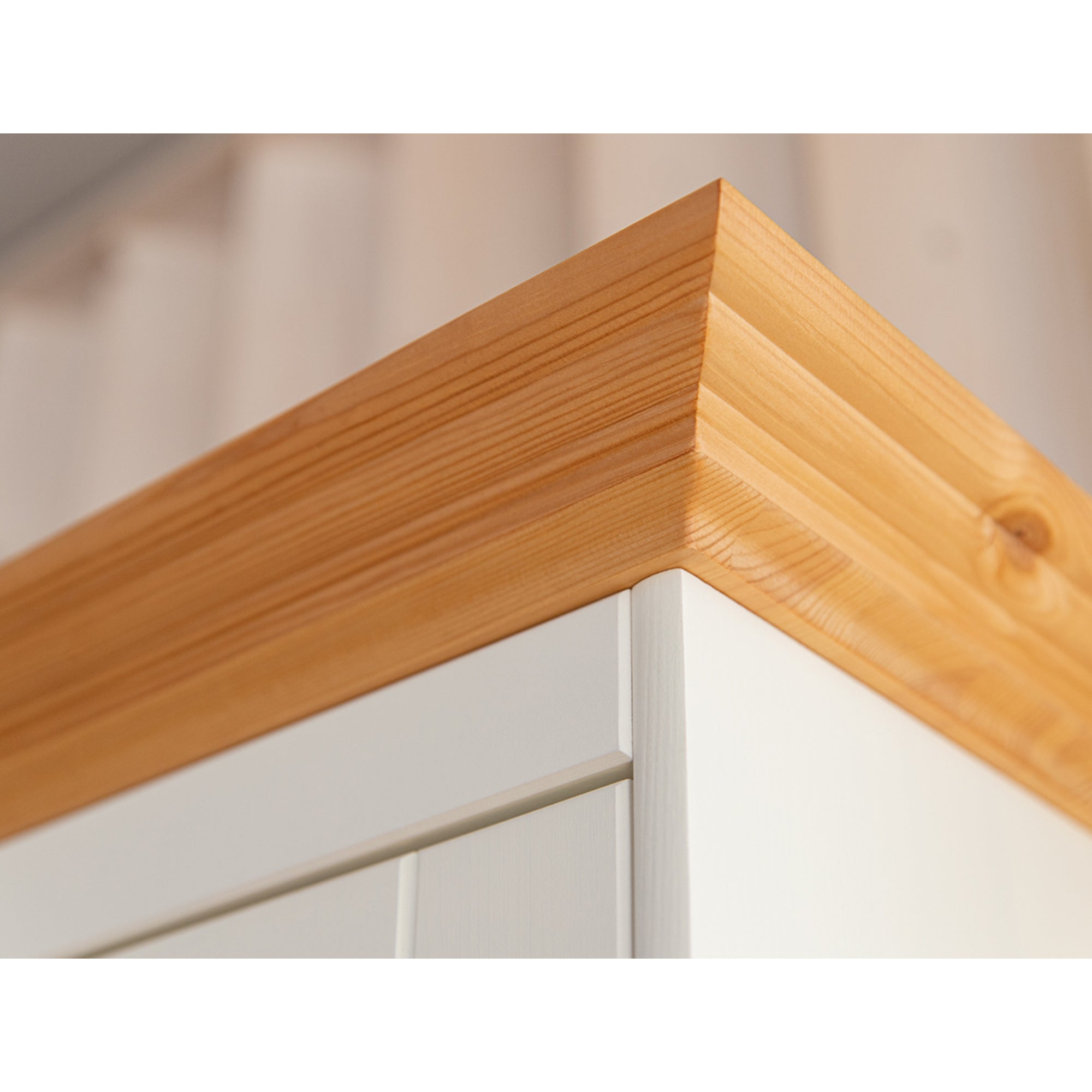 Vitrine Belluno 44x190 cm, Material: Massives Kiefernholz