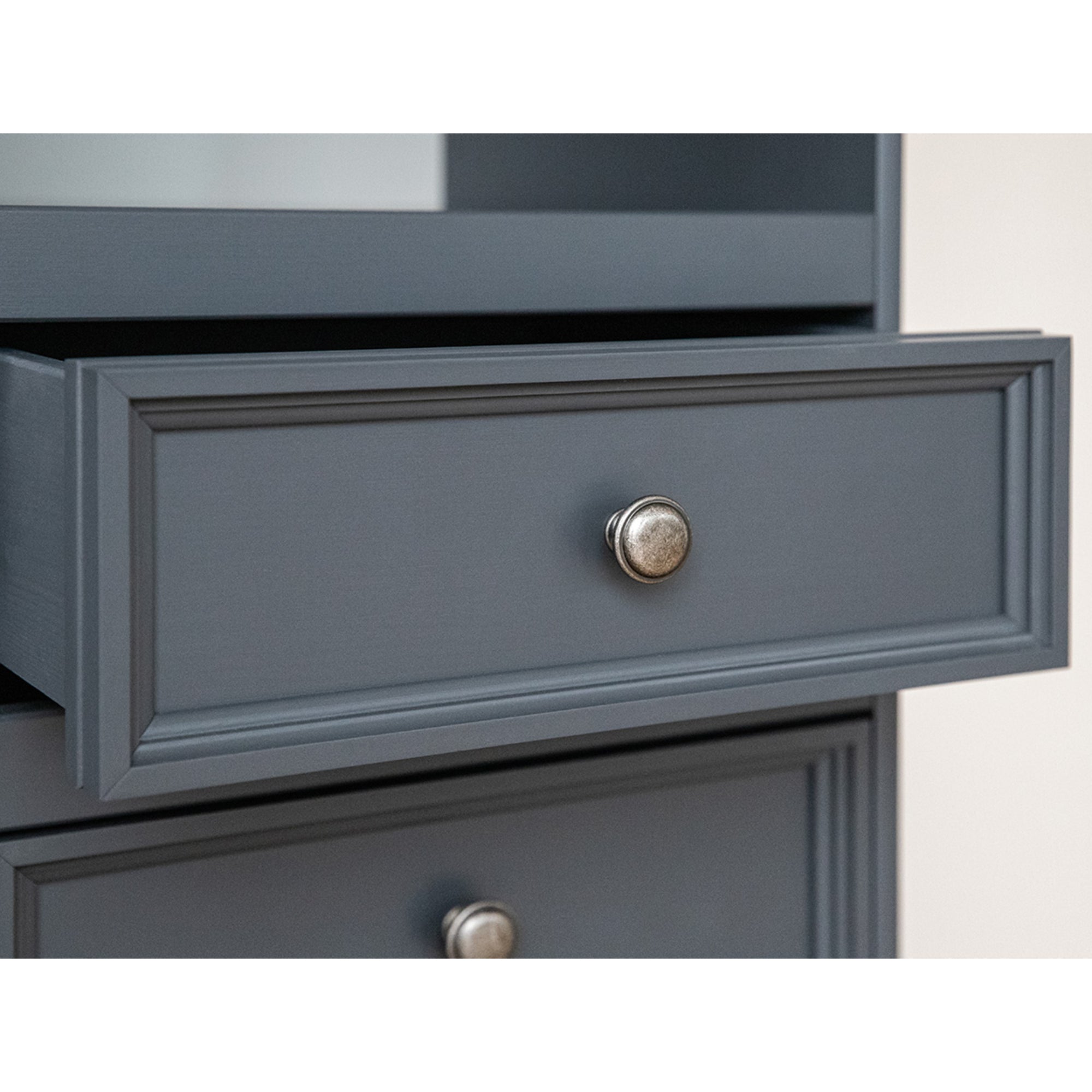 Vitrine Belluno 44,2x130,3 cm Material: Massives Kiefernholz