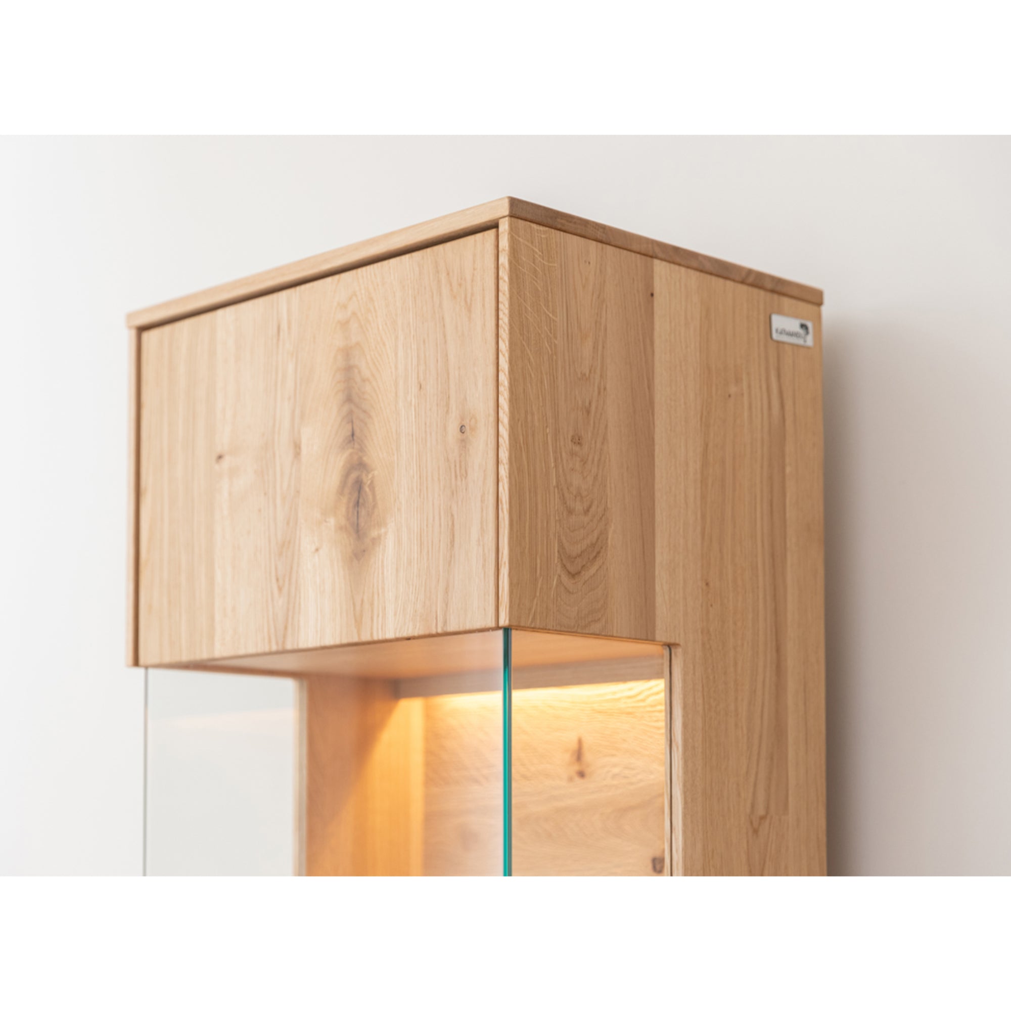 Vitrine Tirano 33x142 cm, Material: Massivholz Eiche