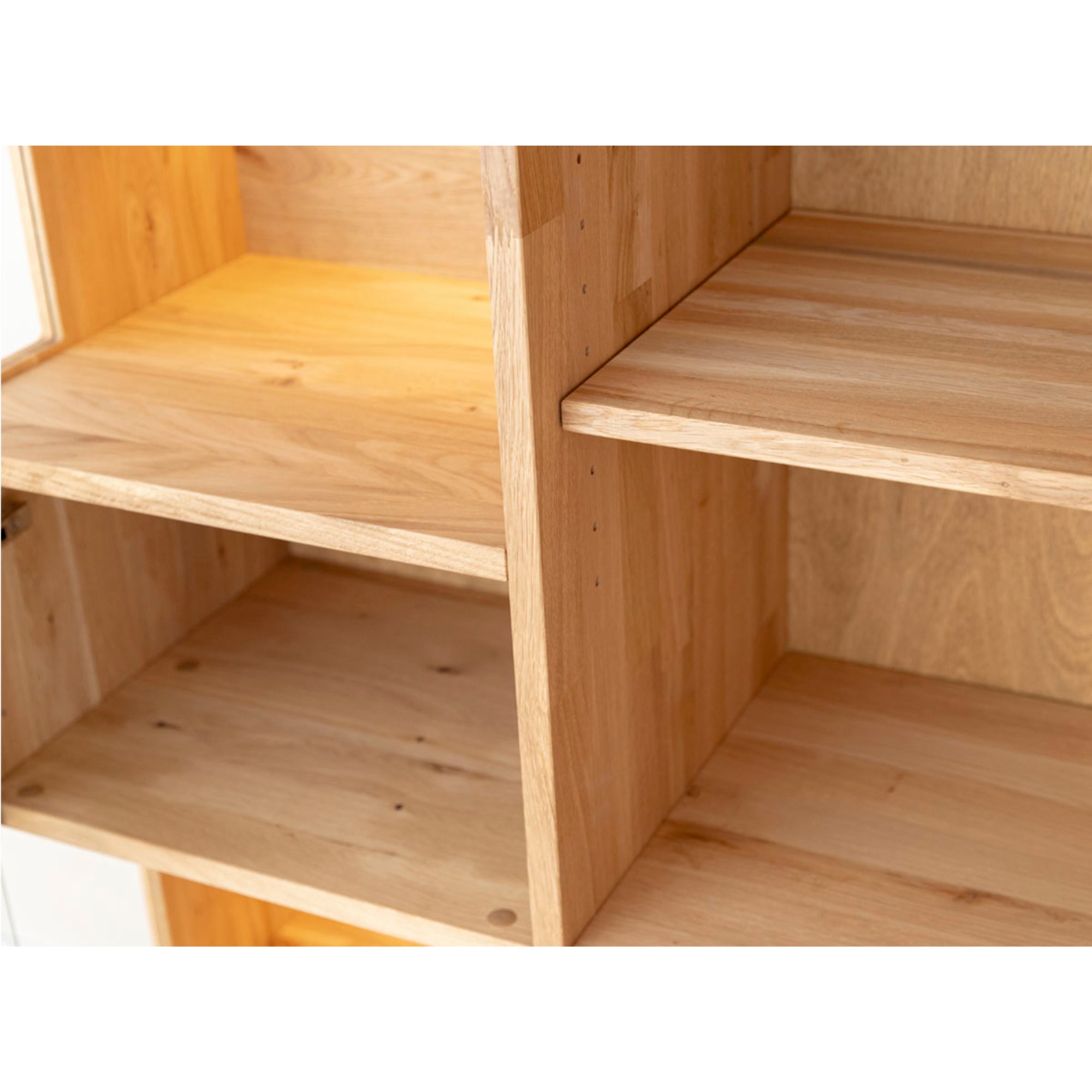 Vitrine Tirano 39x147 cm, Material: Massivholz Eiche