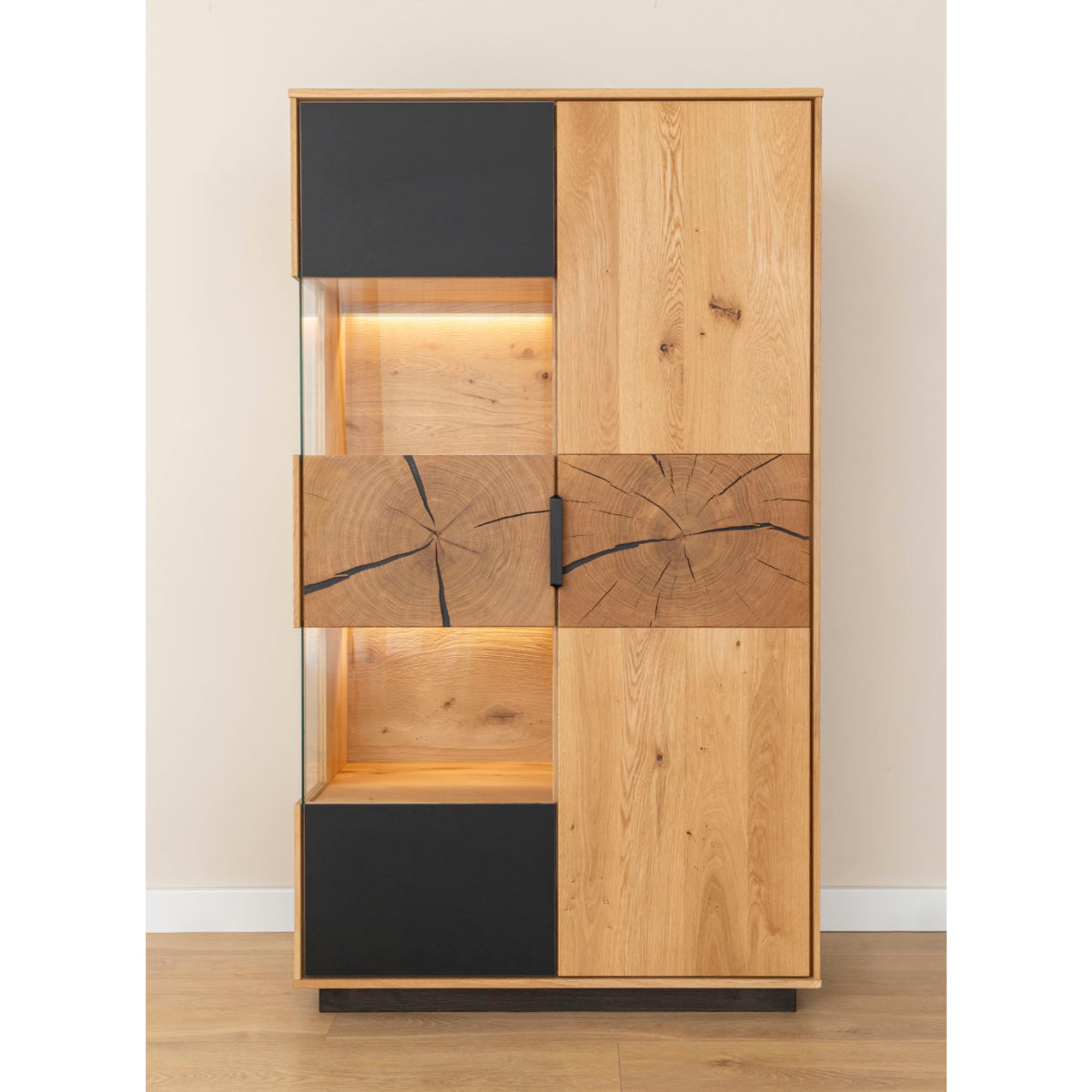 Vitrine Tirano 39x147 cm, Material: Massivholz Eiche