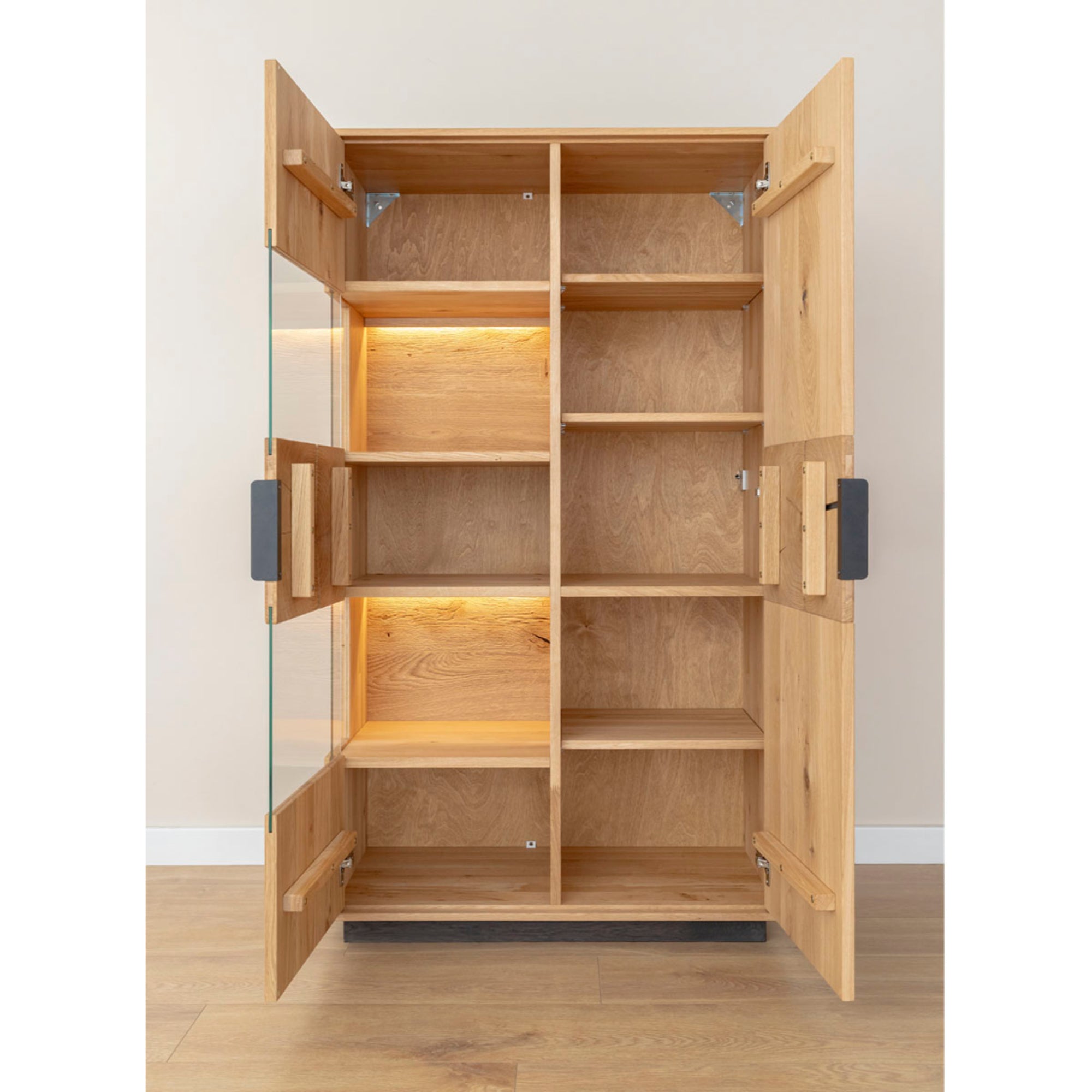 Vitrine Tirano 39x147 cm, Material: Massivholz Eiche