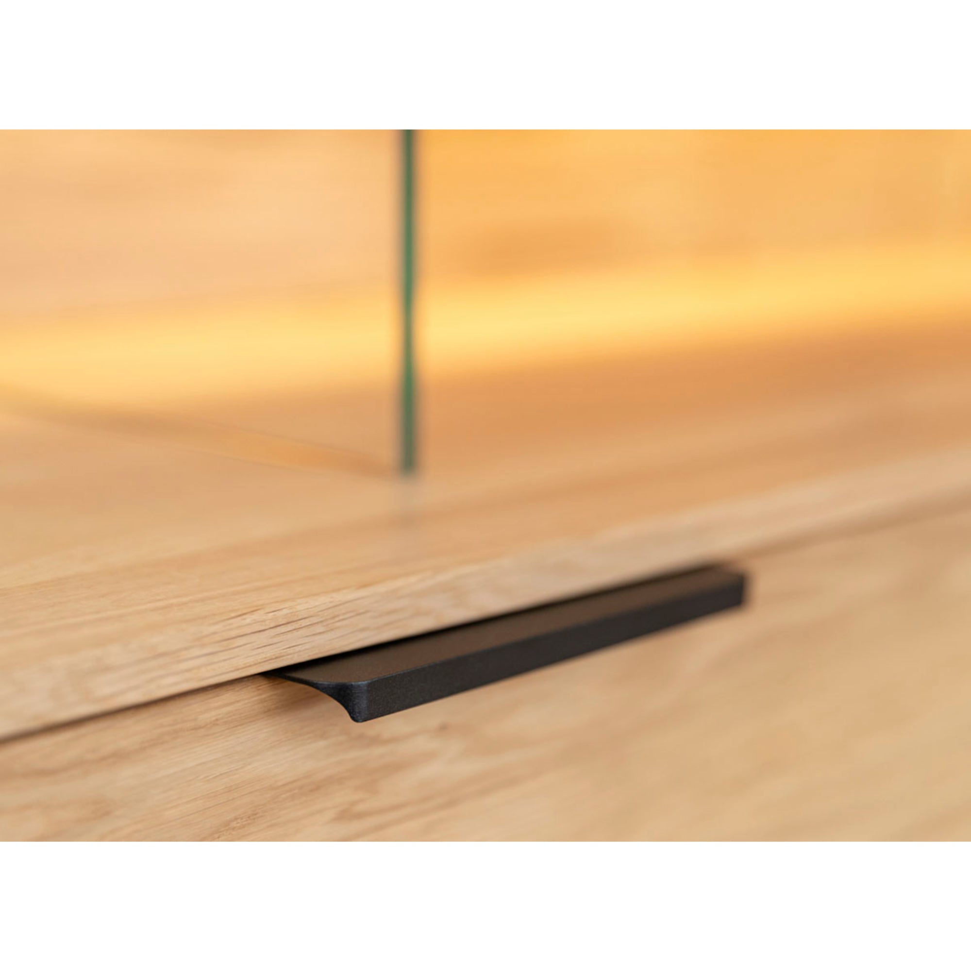 TV Kommode Tirano 200x39 cm, Material: Massivholz Eiche