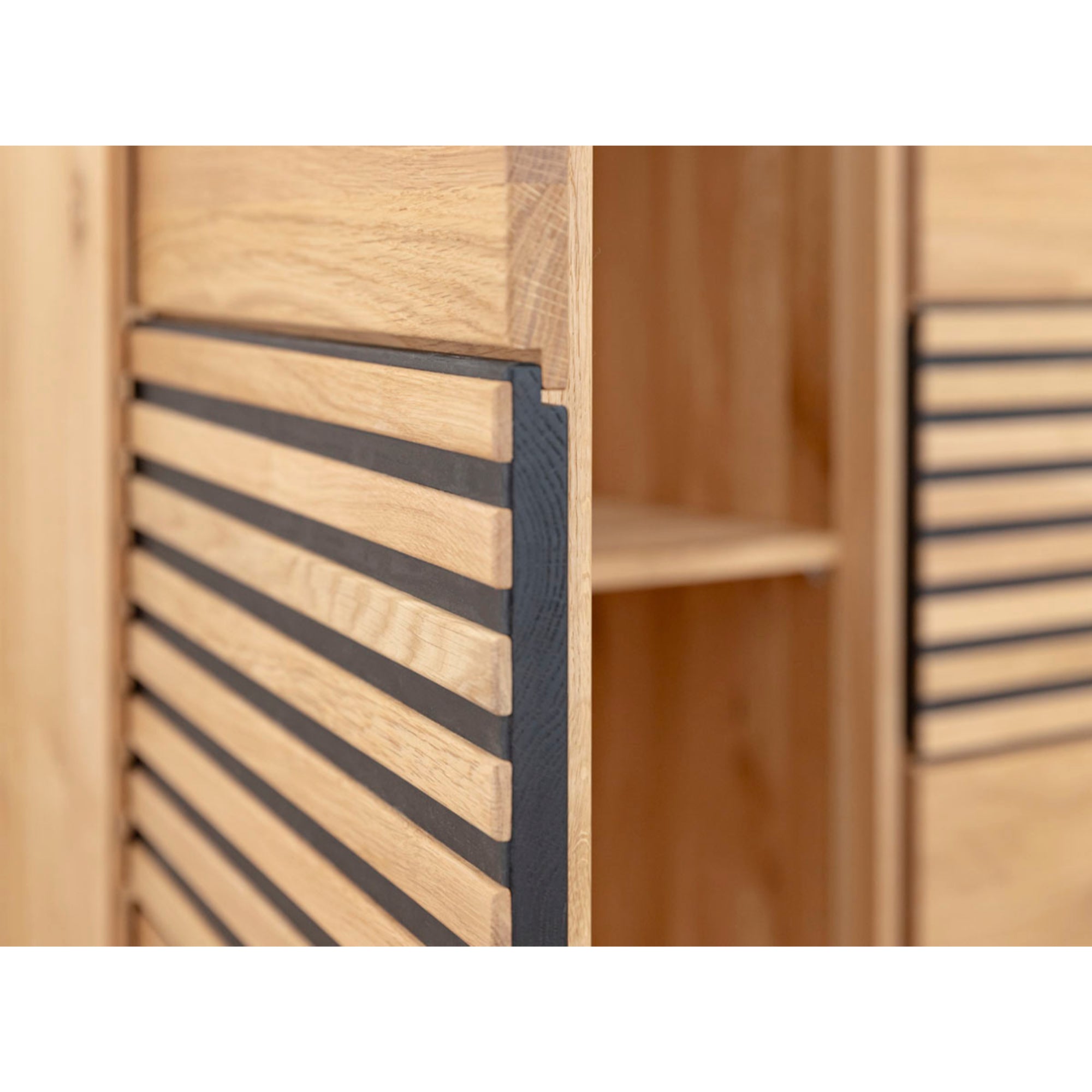 Kommode Tirano 154x39 cm, Material: Massivholz Eiche