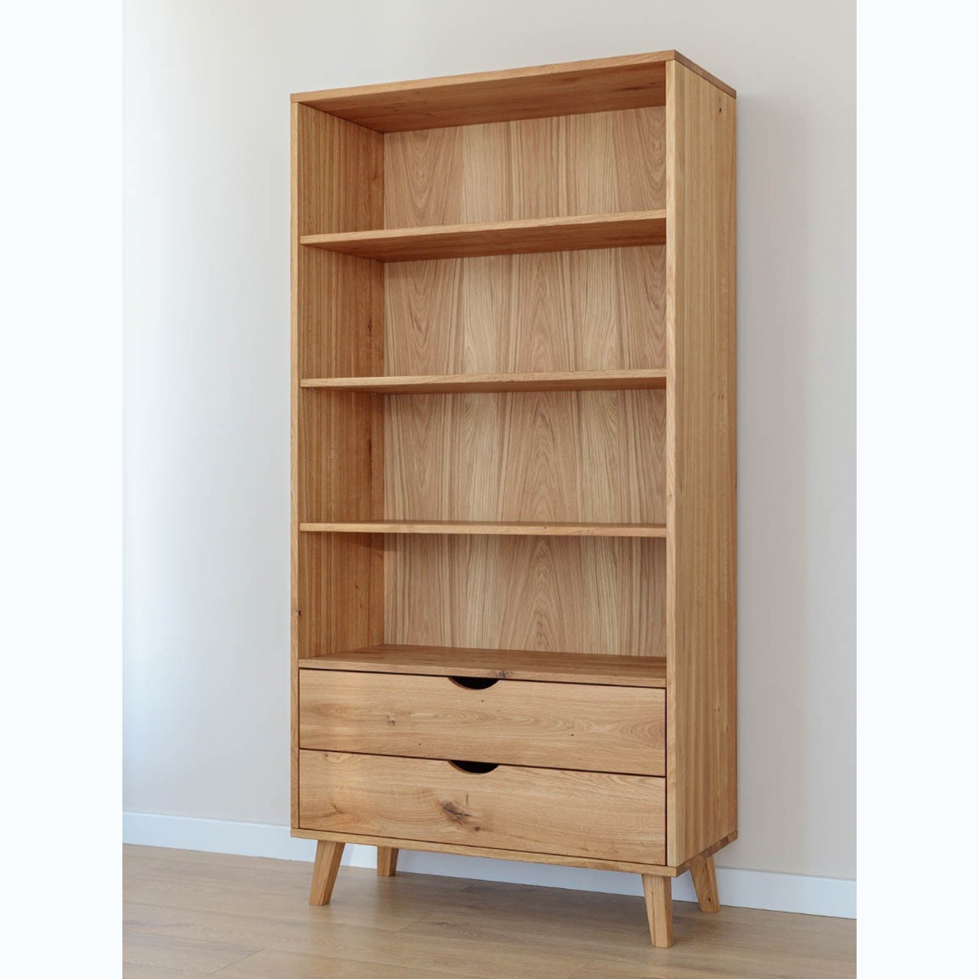 Vitrine Simona 40x180 cm, Material: Massivholz Eiche