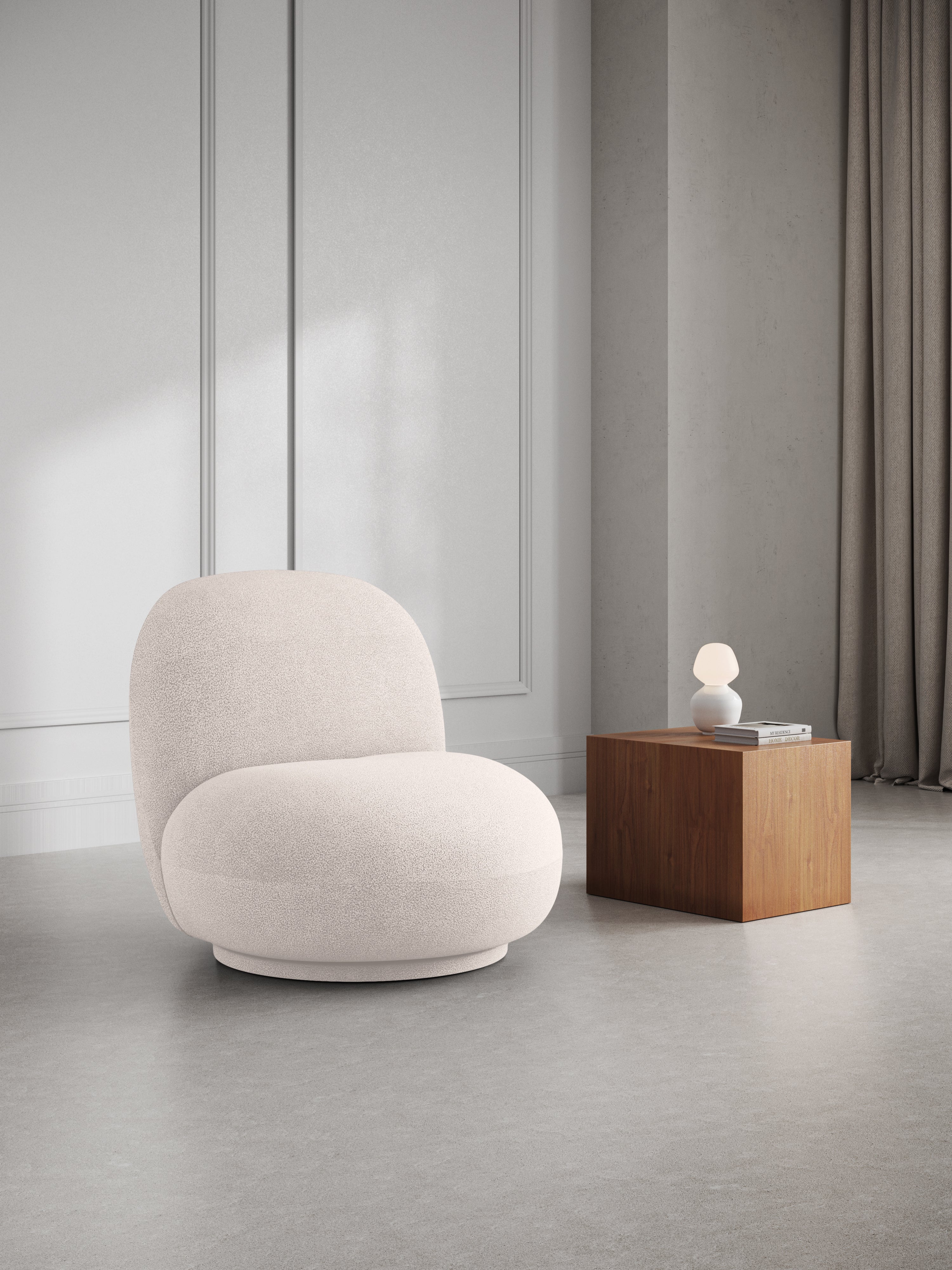 Chuck Sessel, 77x78cm, Material: Bouclé