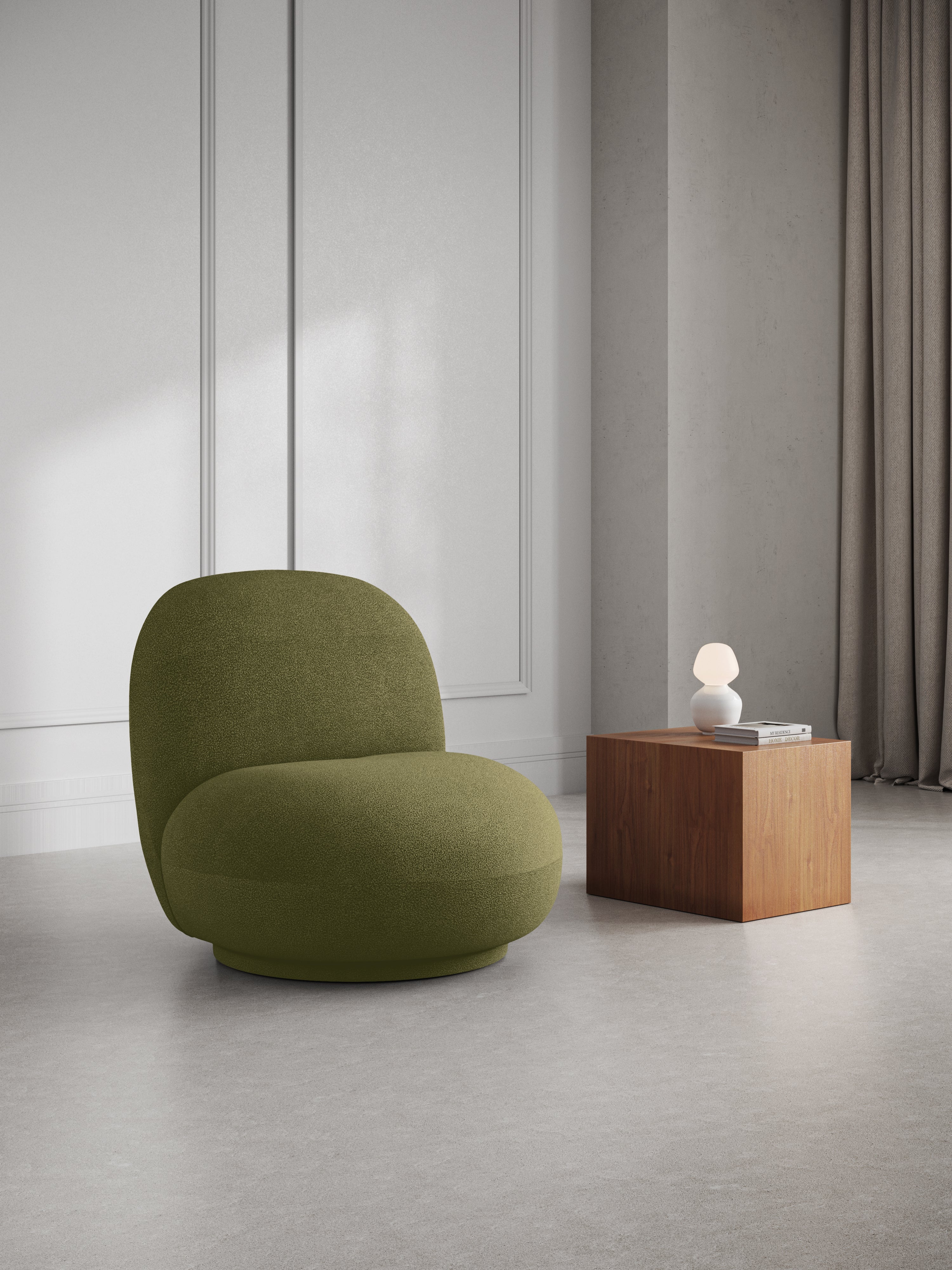 Chuck Sessel, 77x78cm, Material: Bouclé