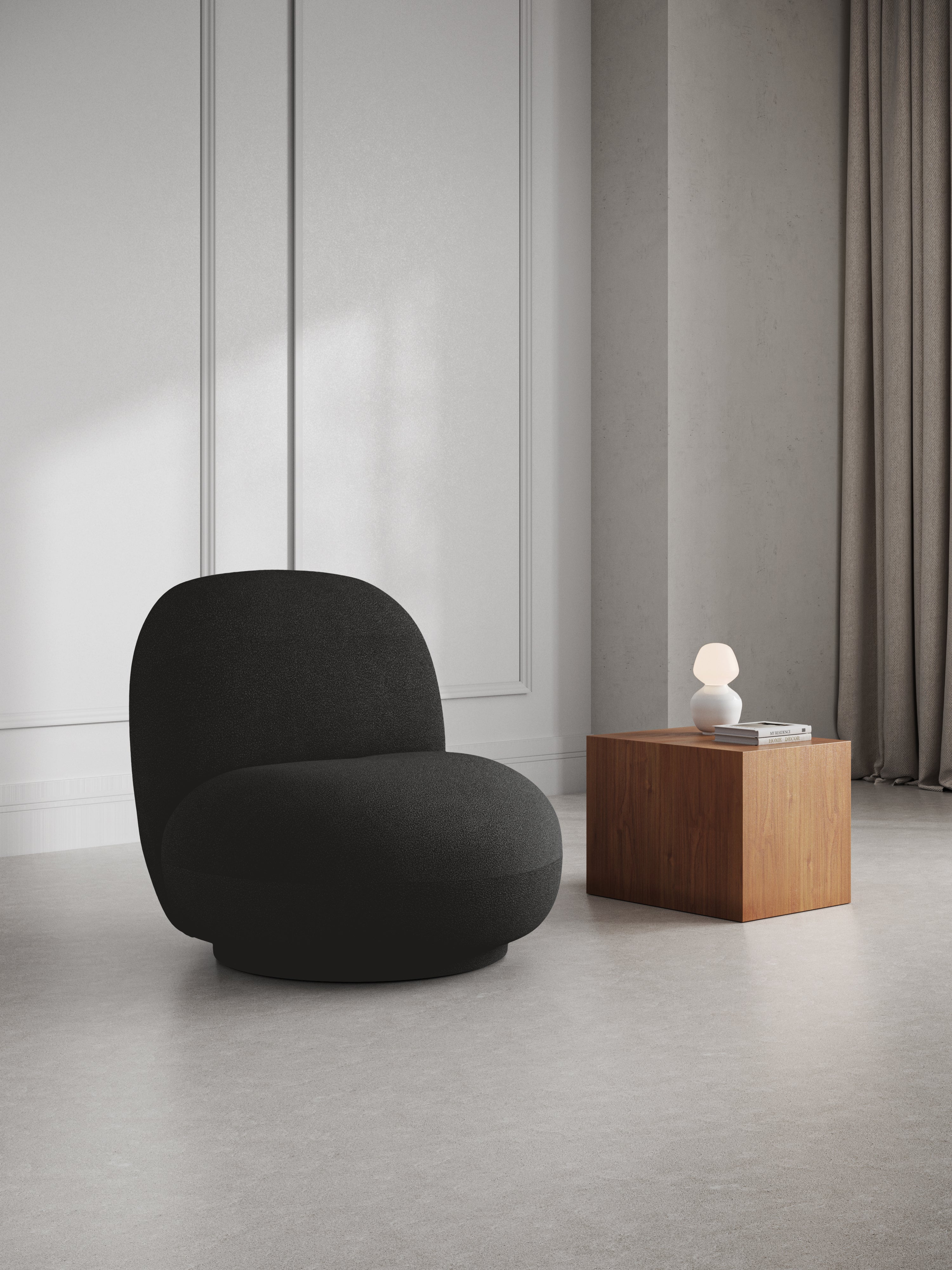 Chuck Sessel, 77x78cm, Material: Bouclé