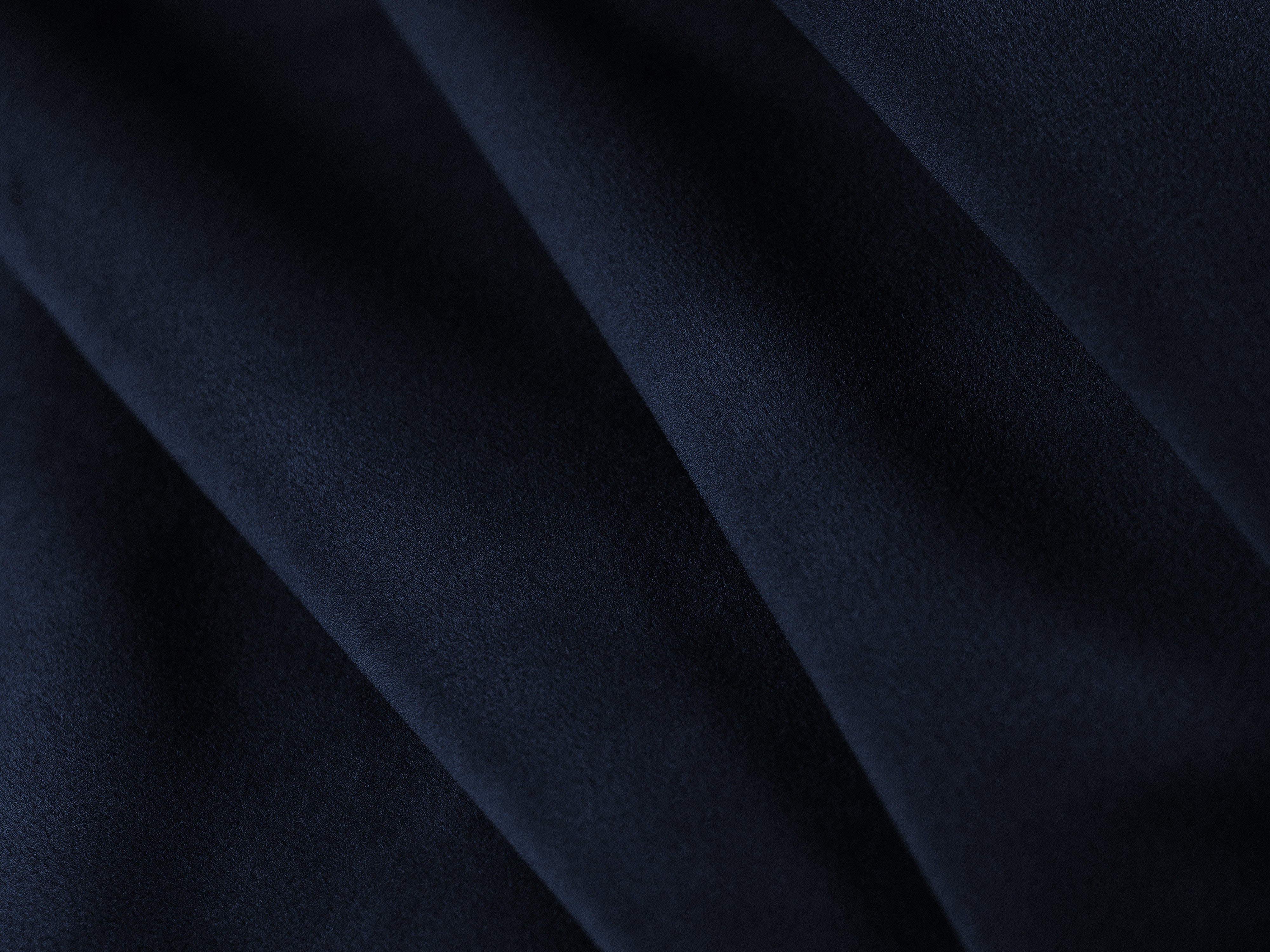 Abby Sessel, 90x80cm, Material: Samt