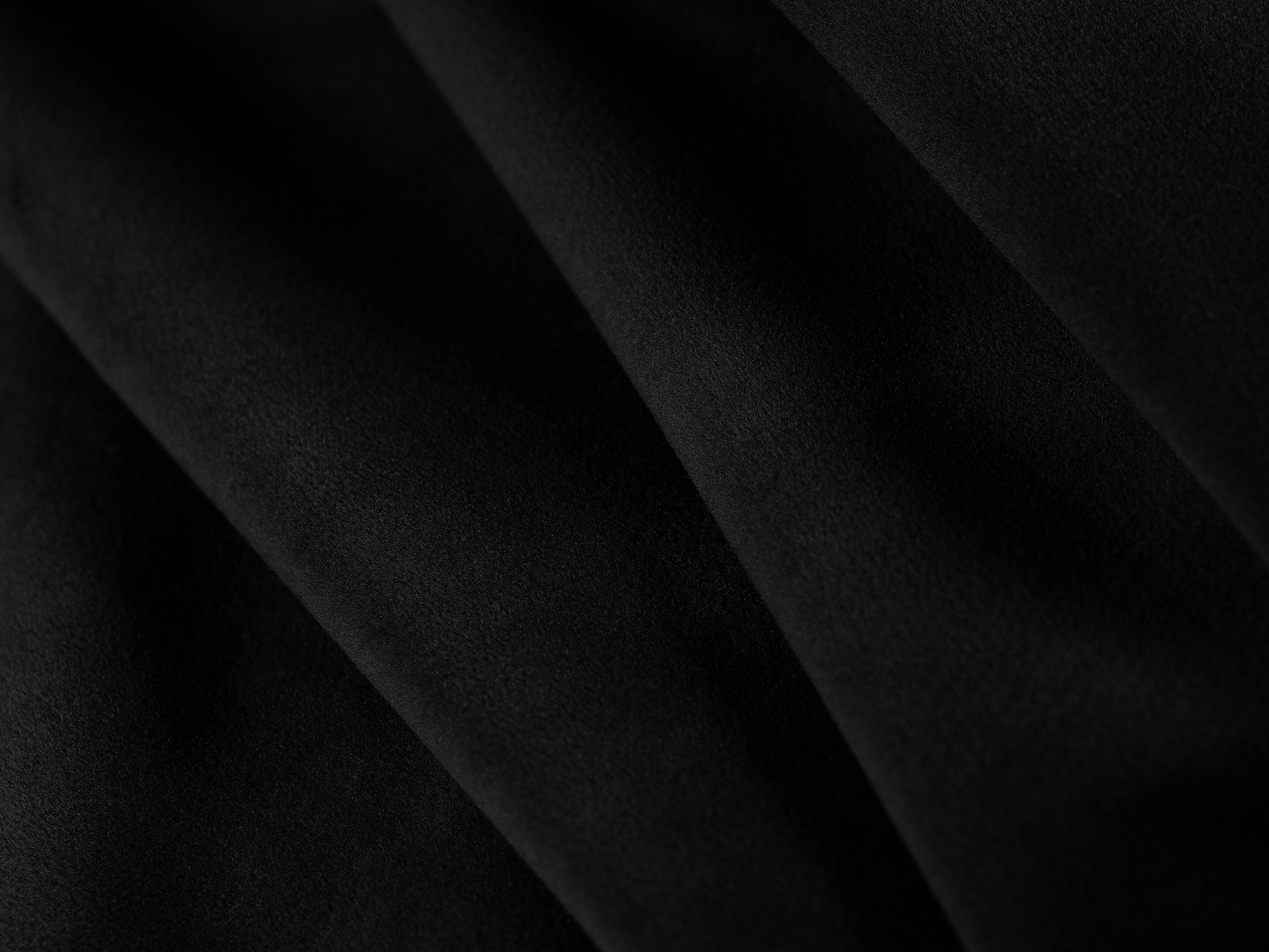 Abby Sessel, 90x80cm, Material: Samt