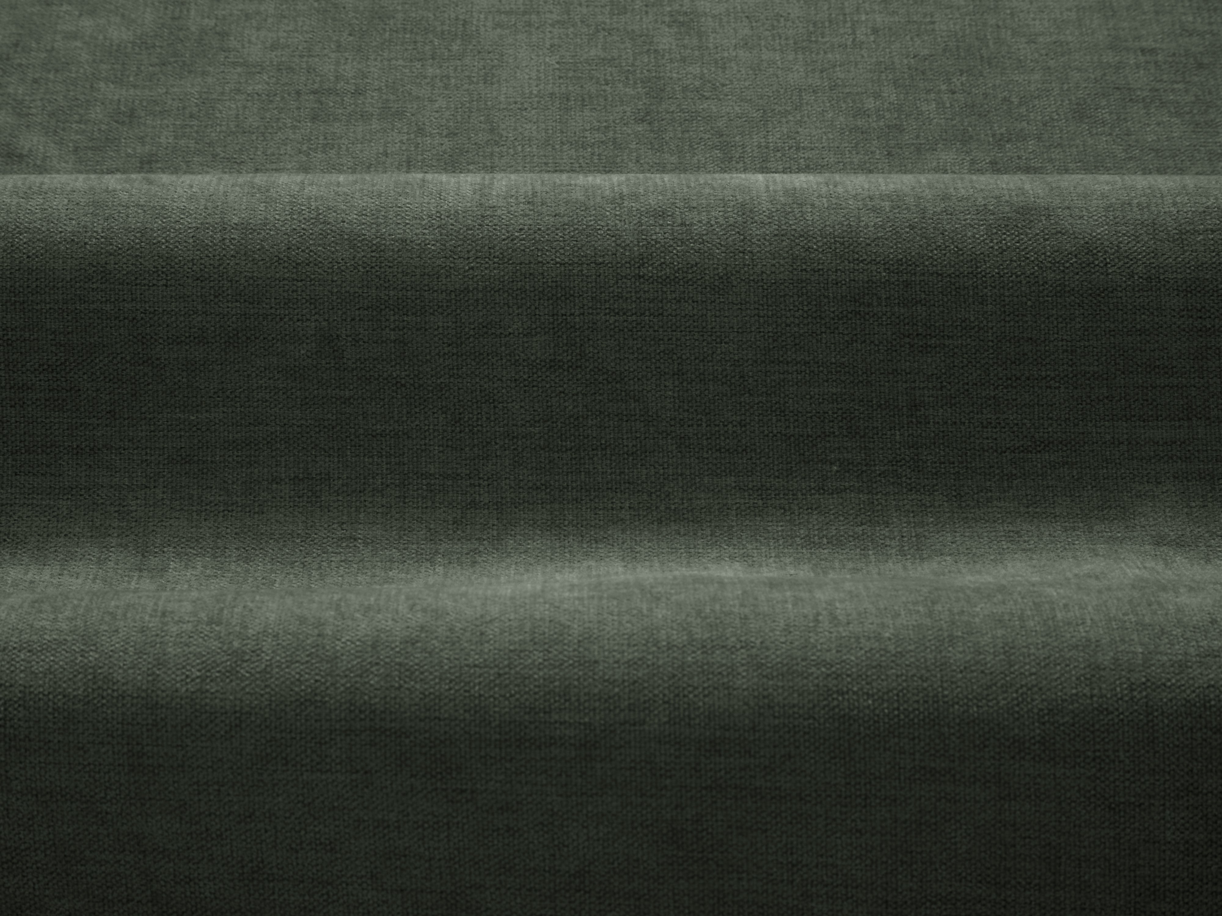 Ada Hocker, 80x65cm, Material: Strukturstoff