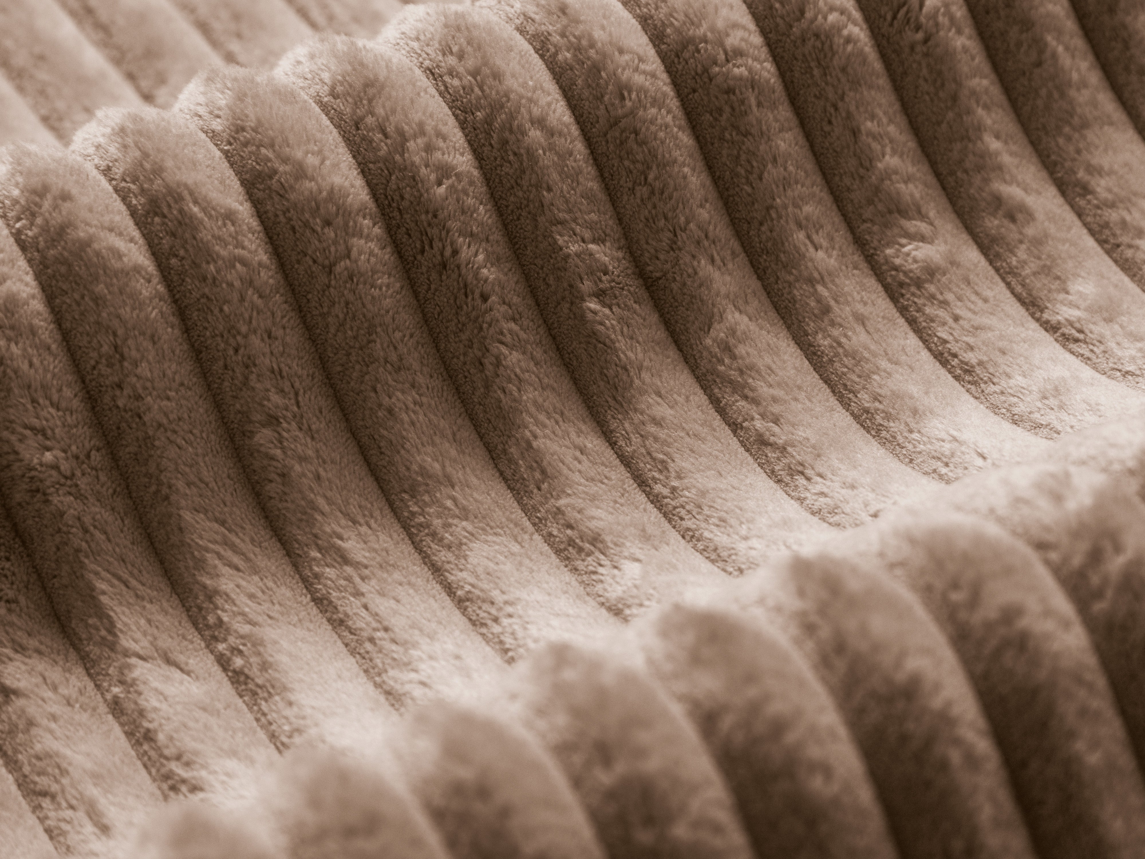 Martina Eckgarnitur, 404x312cm, Material: Cord